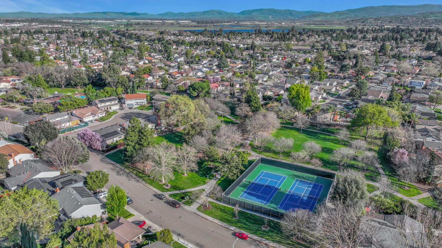 4451 Fairlands Drive