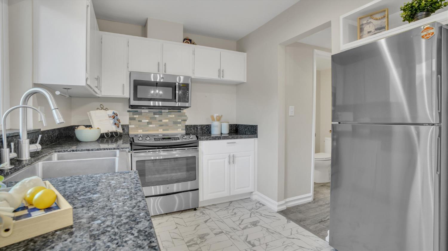 4451 Fairlands Drive