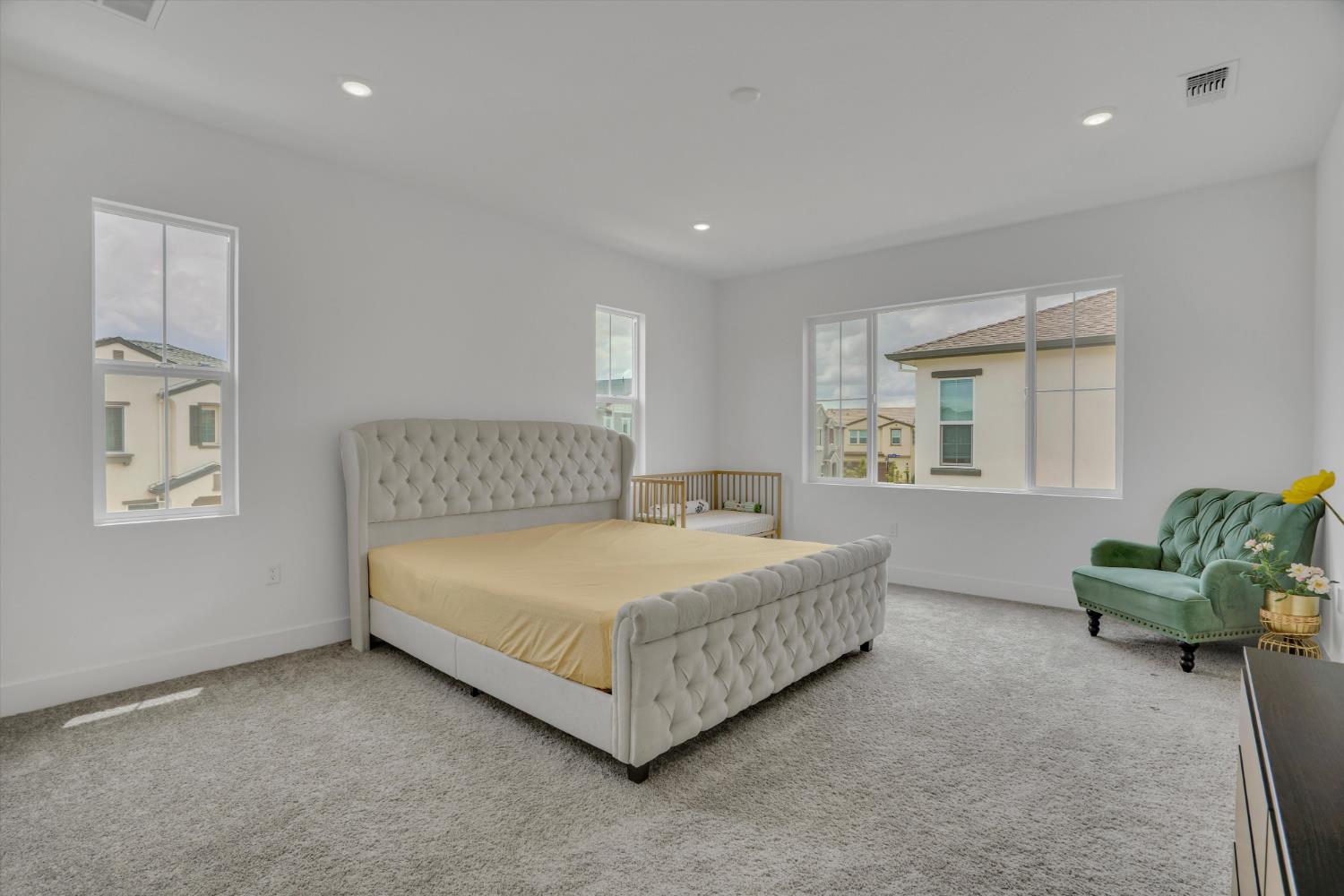 61 W San Diego Drive