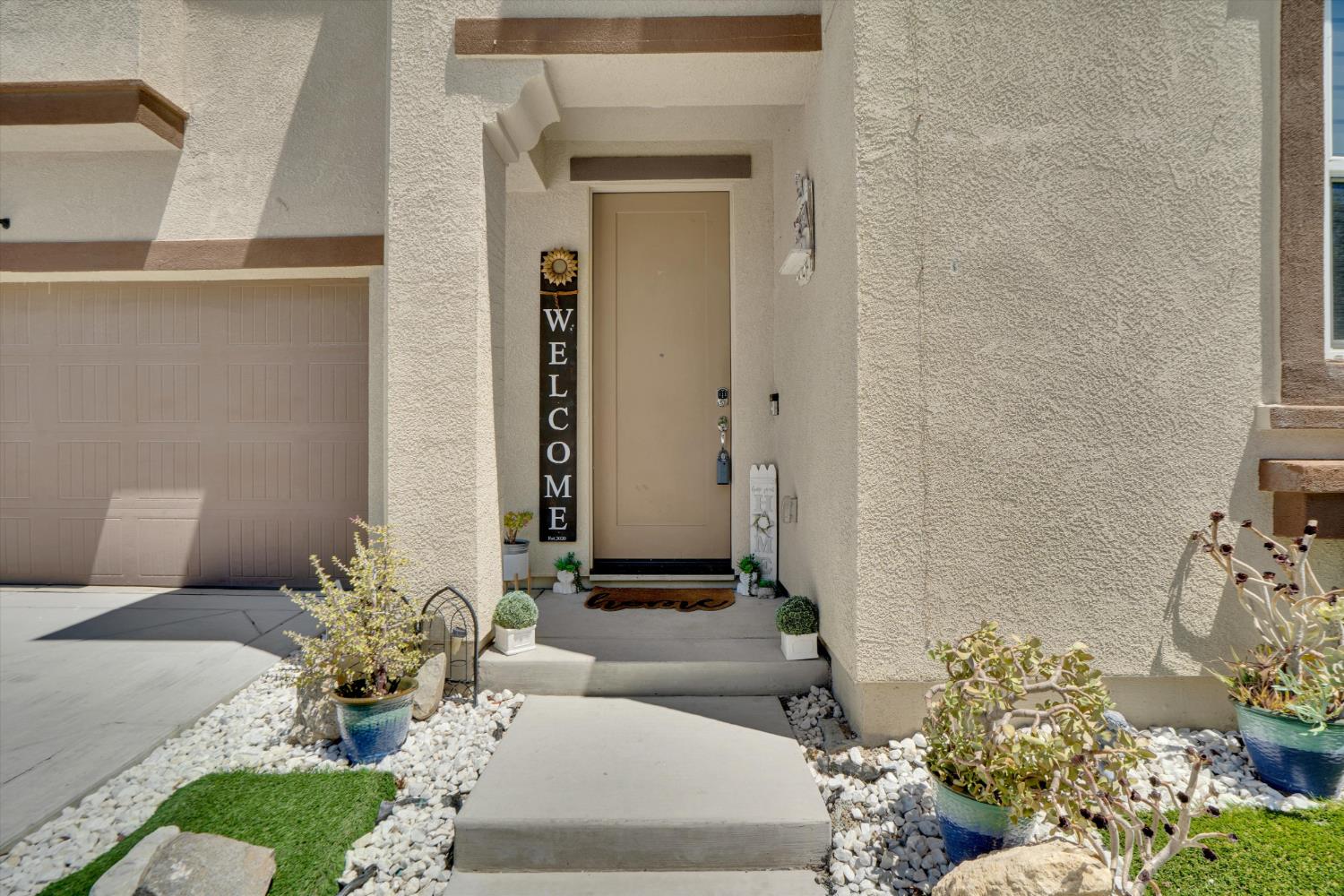 1668 S Macias Place
