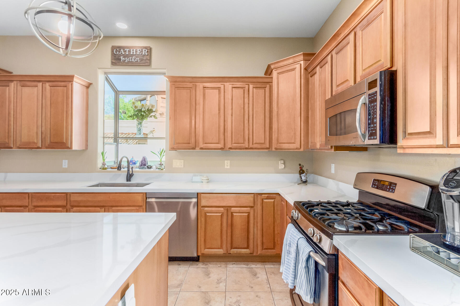 4217 E Edgemont Avenue