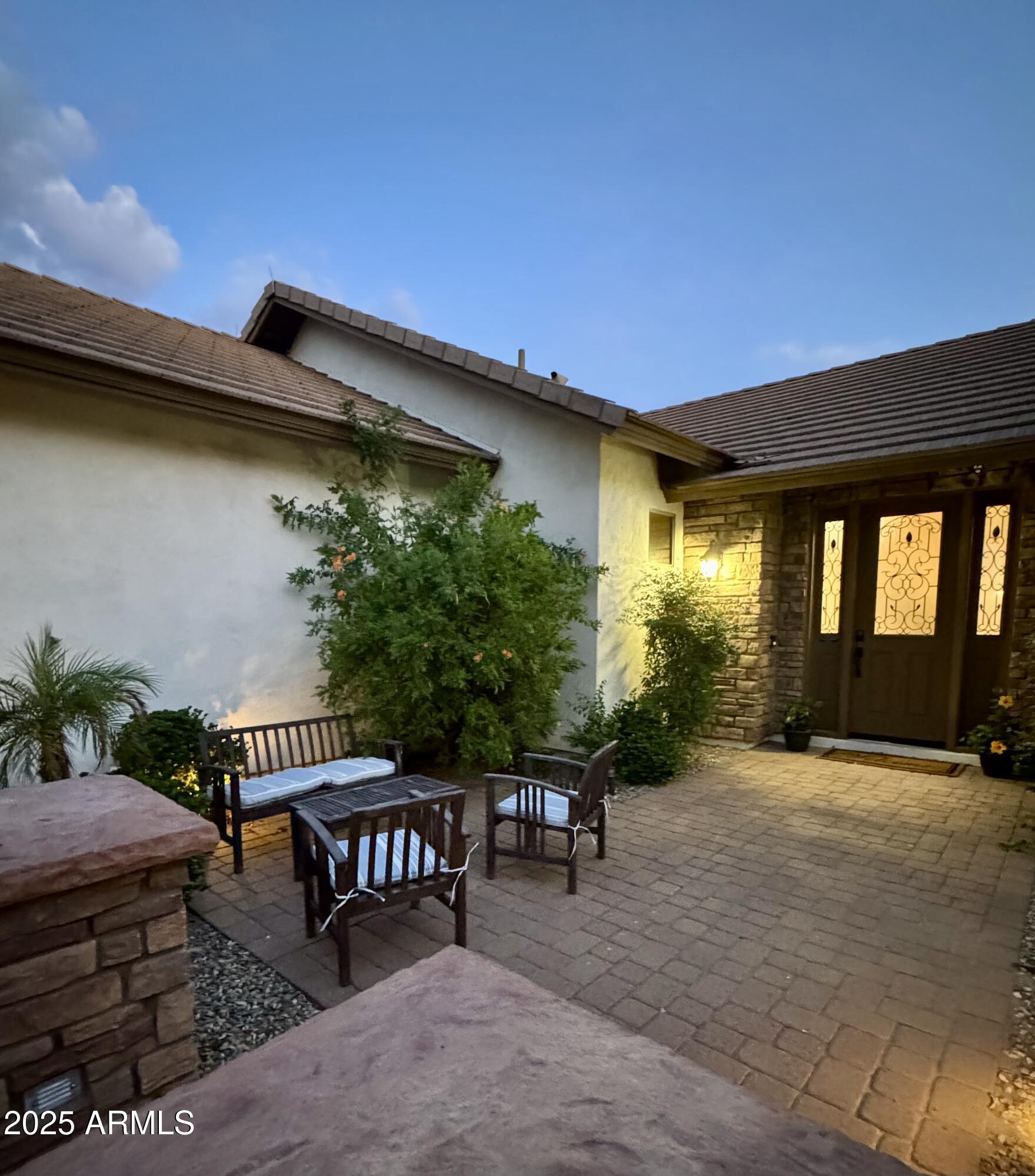 4217 E Edgemont Avenue