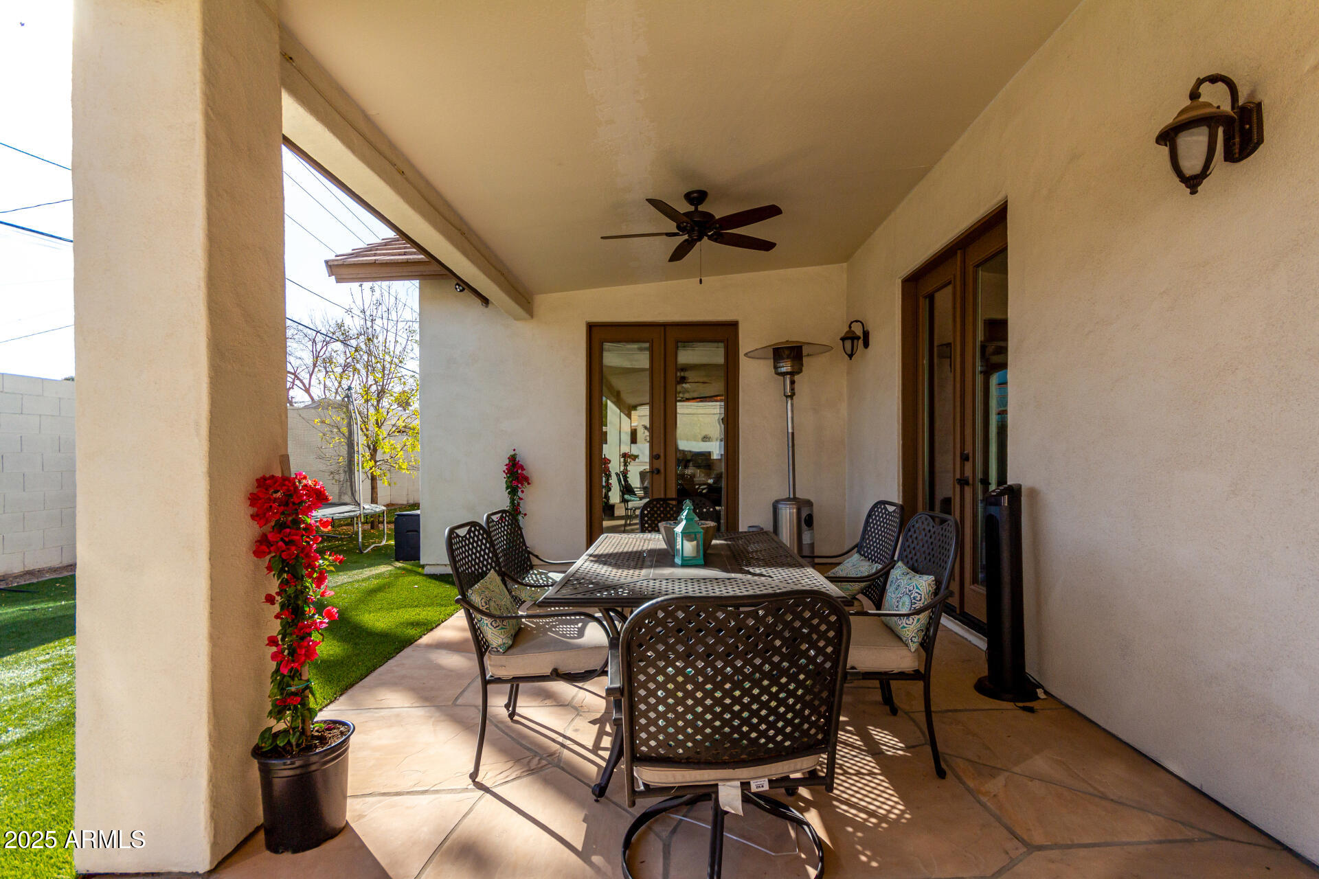 4217 E Edgemont Avenue