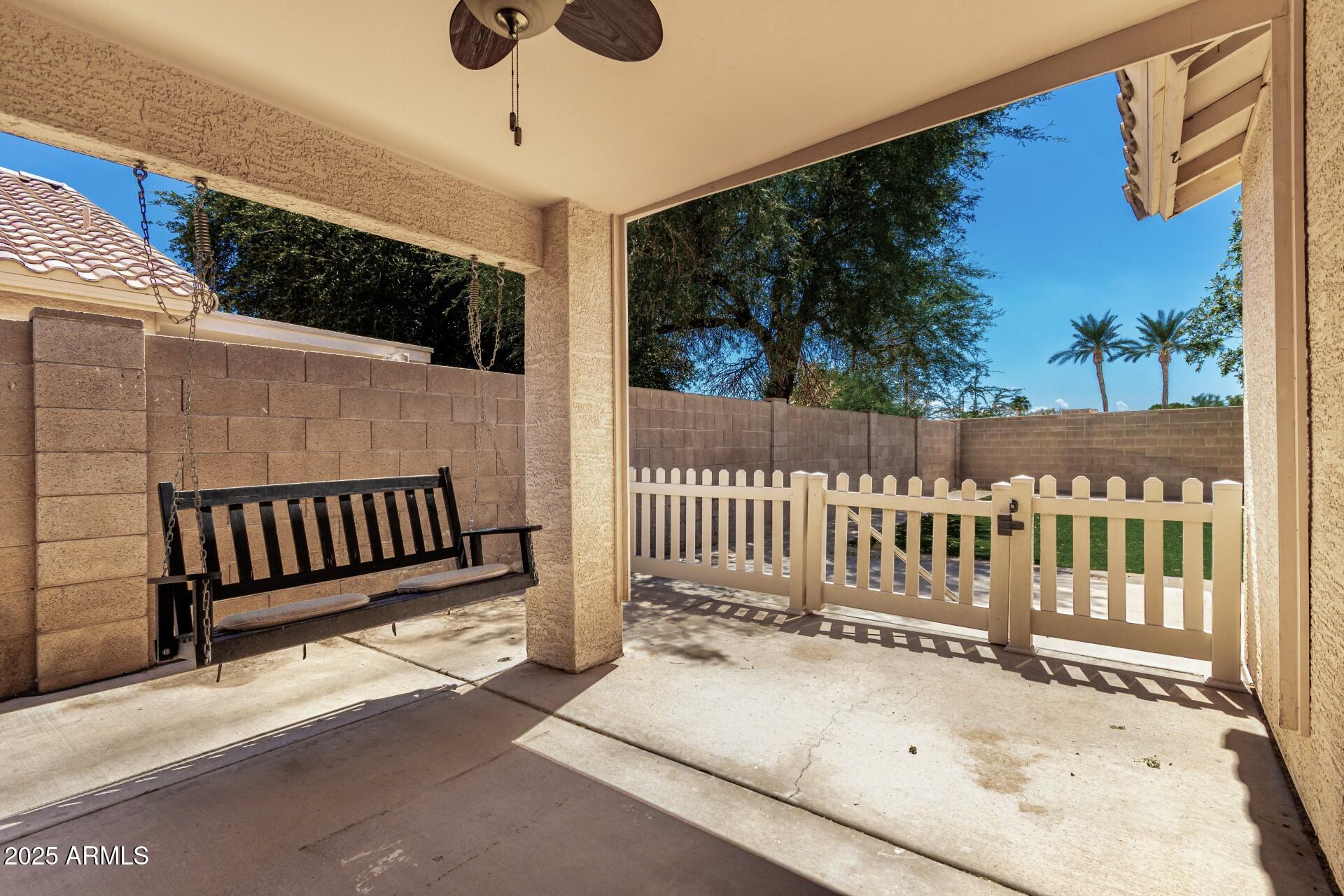 6241 W BLACKHAWK Drive