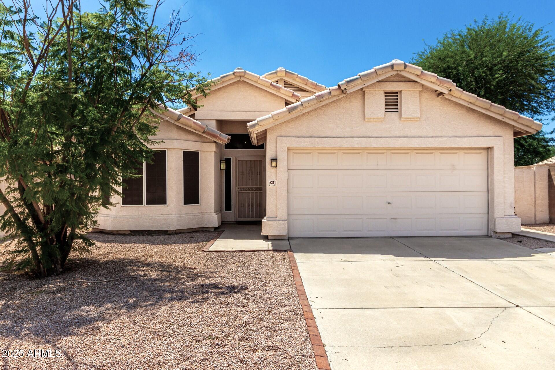 6241 W BLACKHAWK Drive