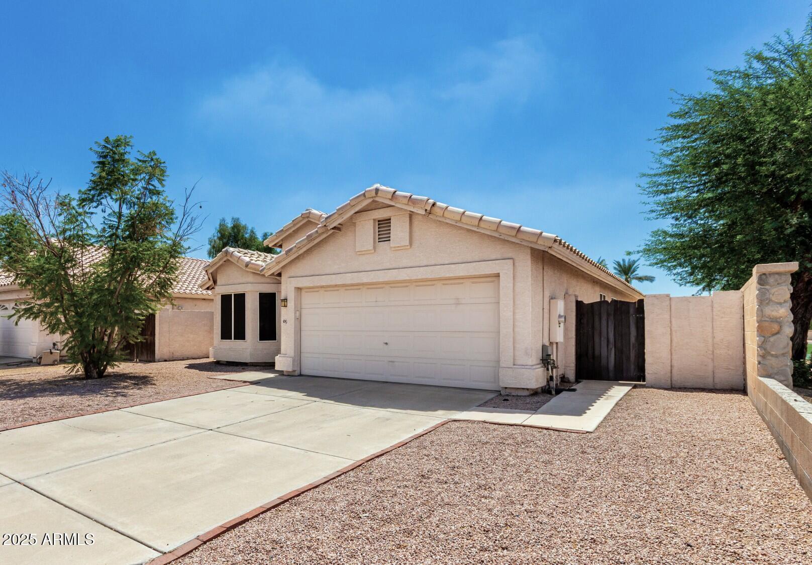 6241 W BLACKHAWK Drive