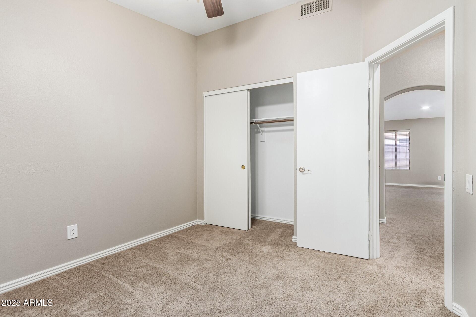 6241 W BLACKHAWK Drive