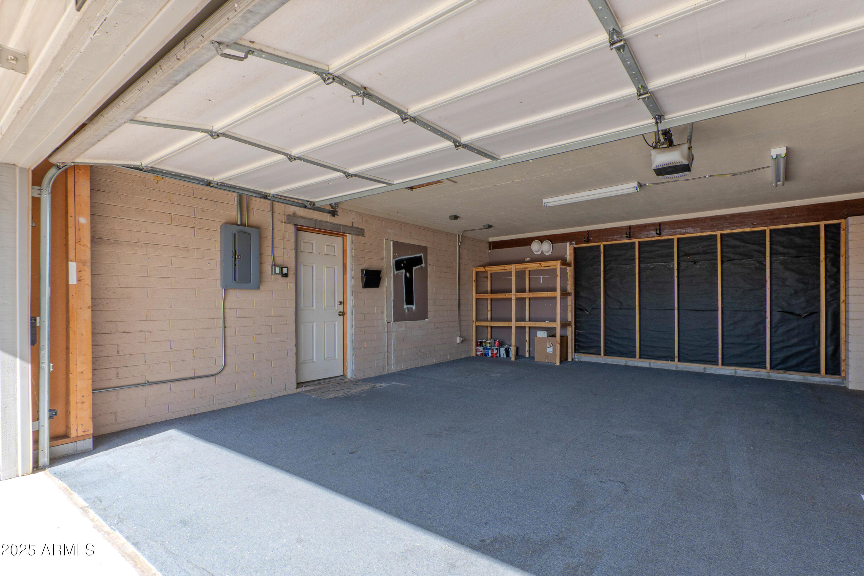 1106 E GLENDALE Avenue