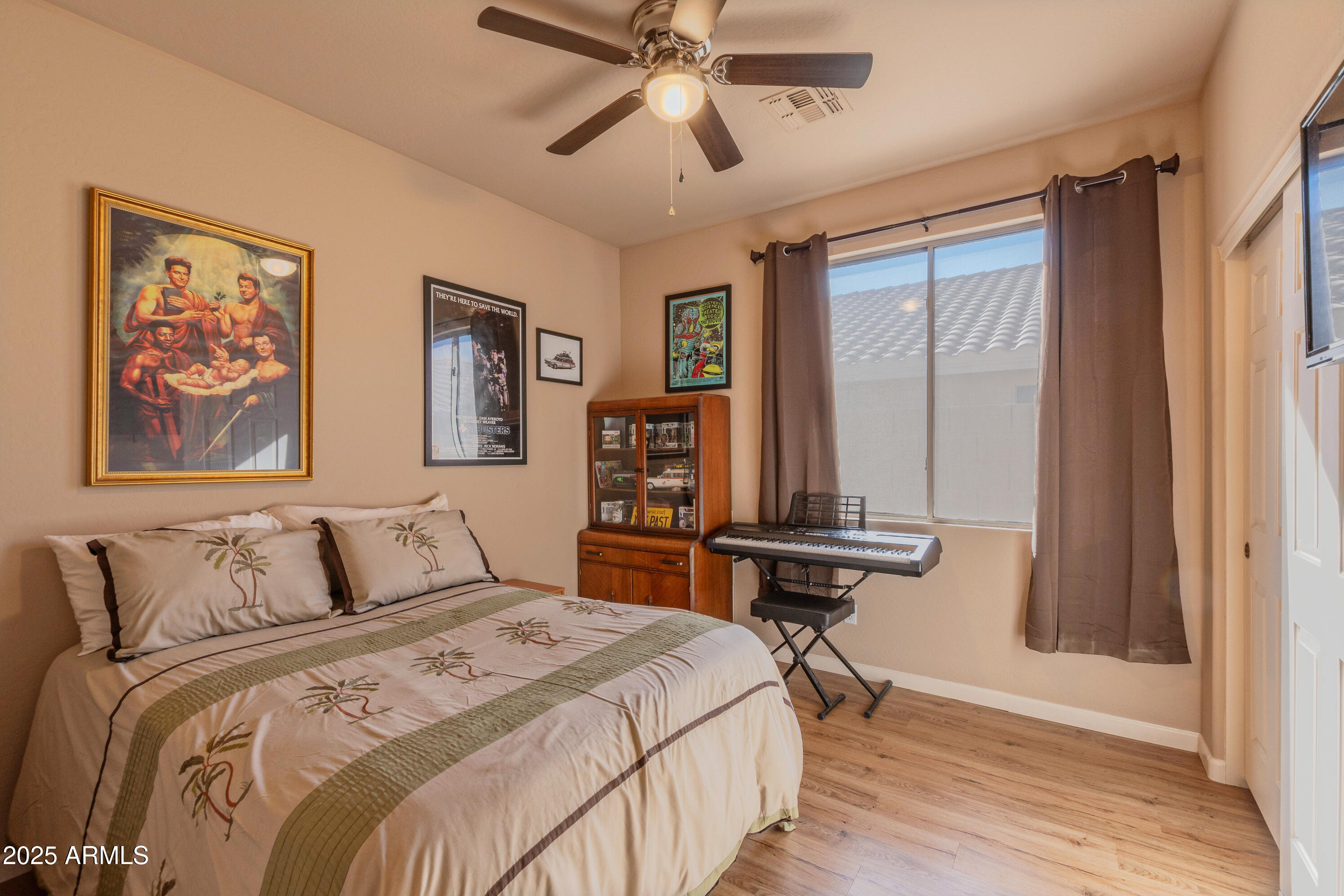 41019 N IRON HORSE Way