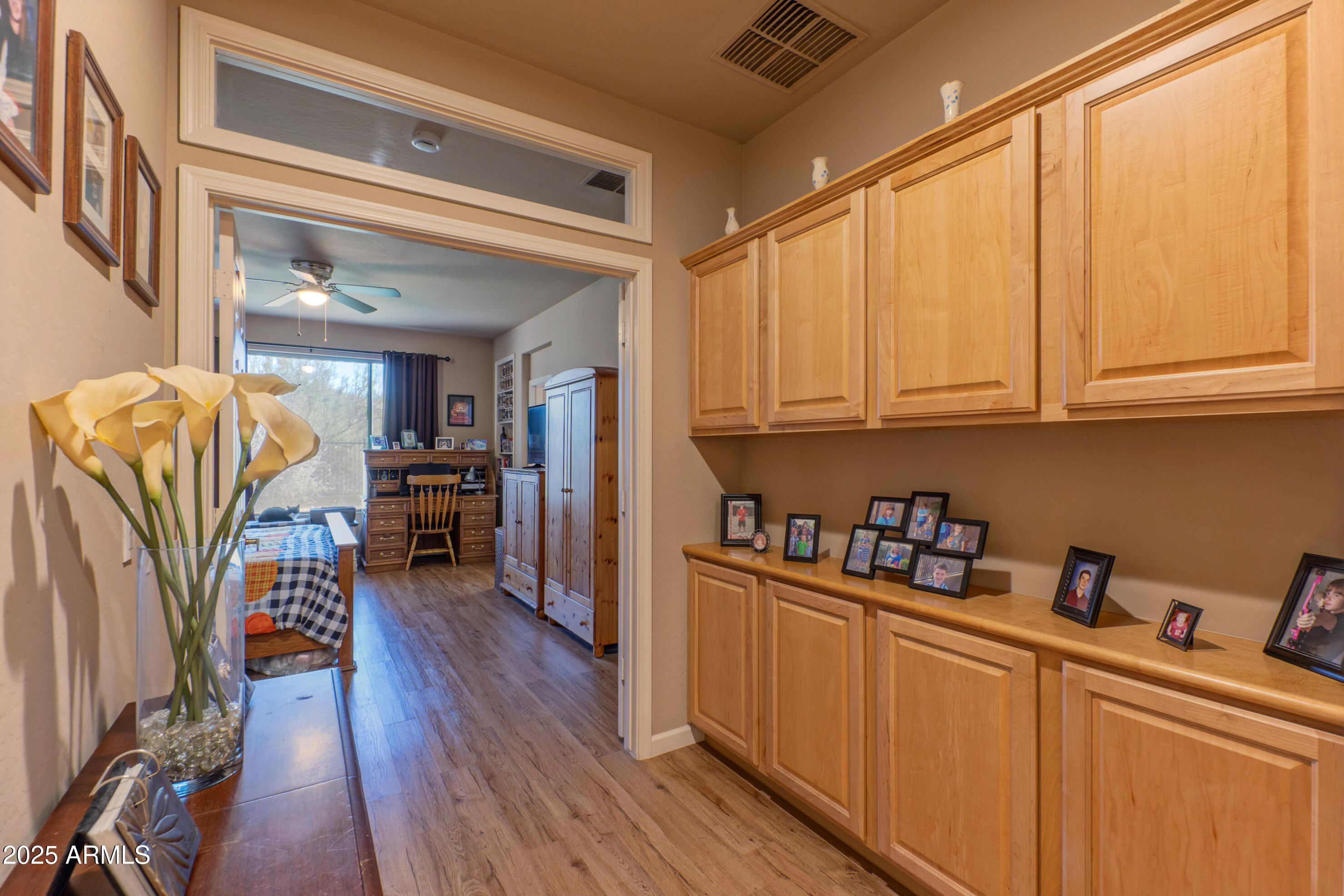 41019 N IRON HORSE Way