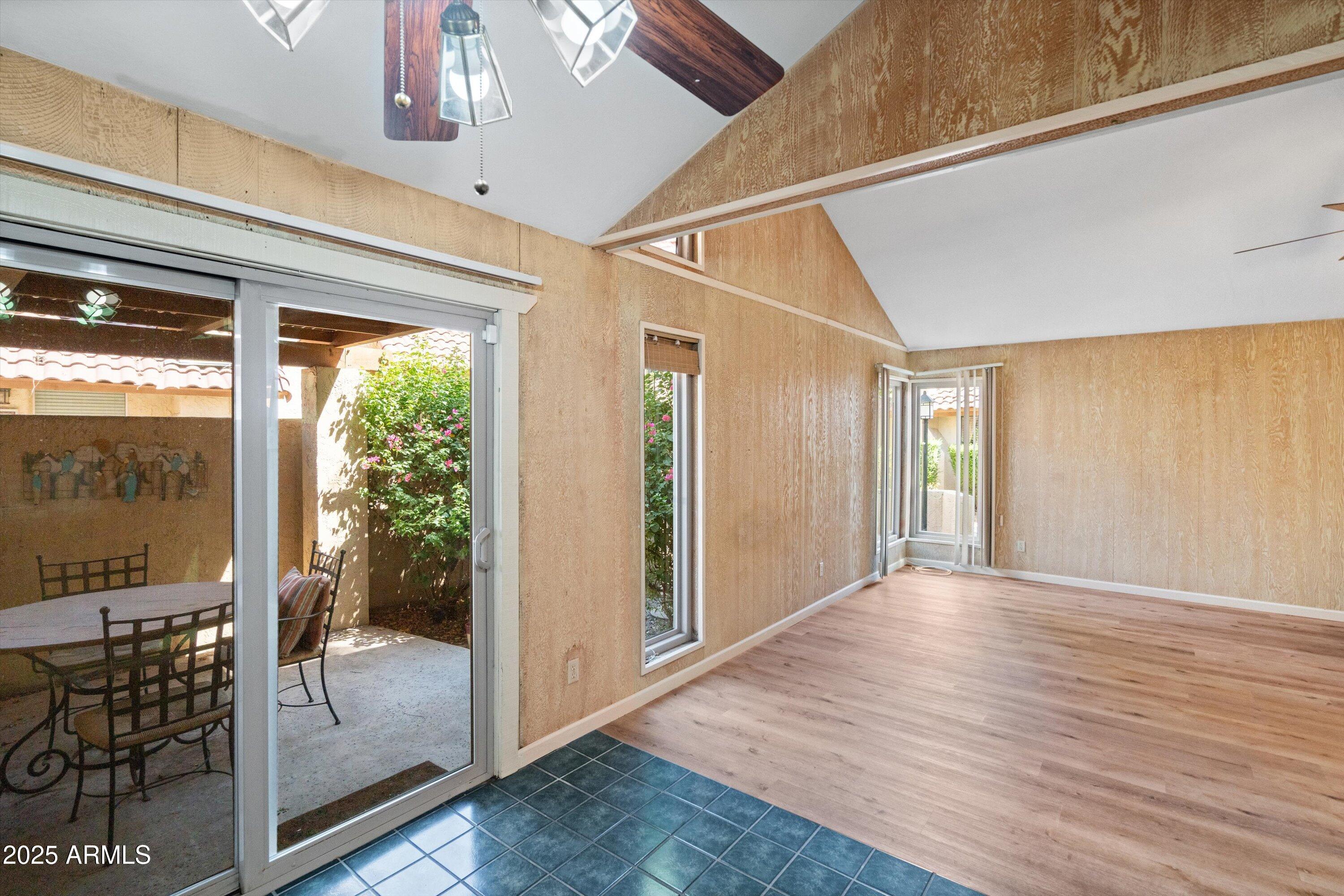 6533 N 7TH Avenue 34