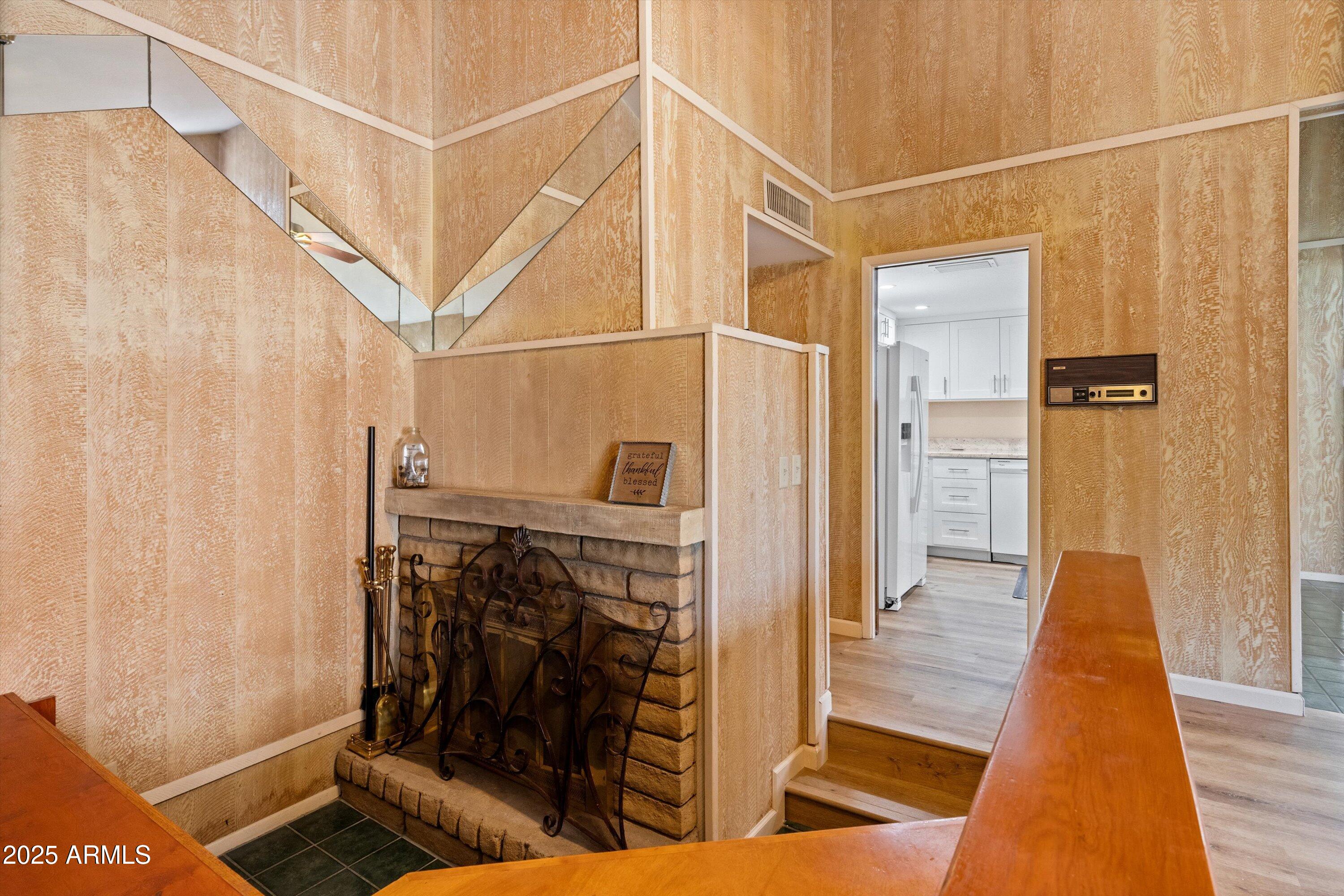 6533 N 7TH Avenue 34