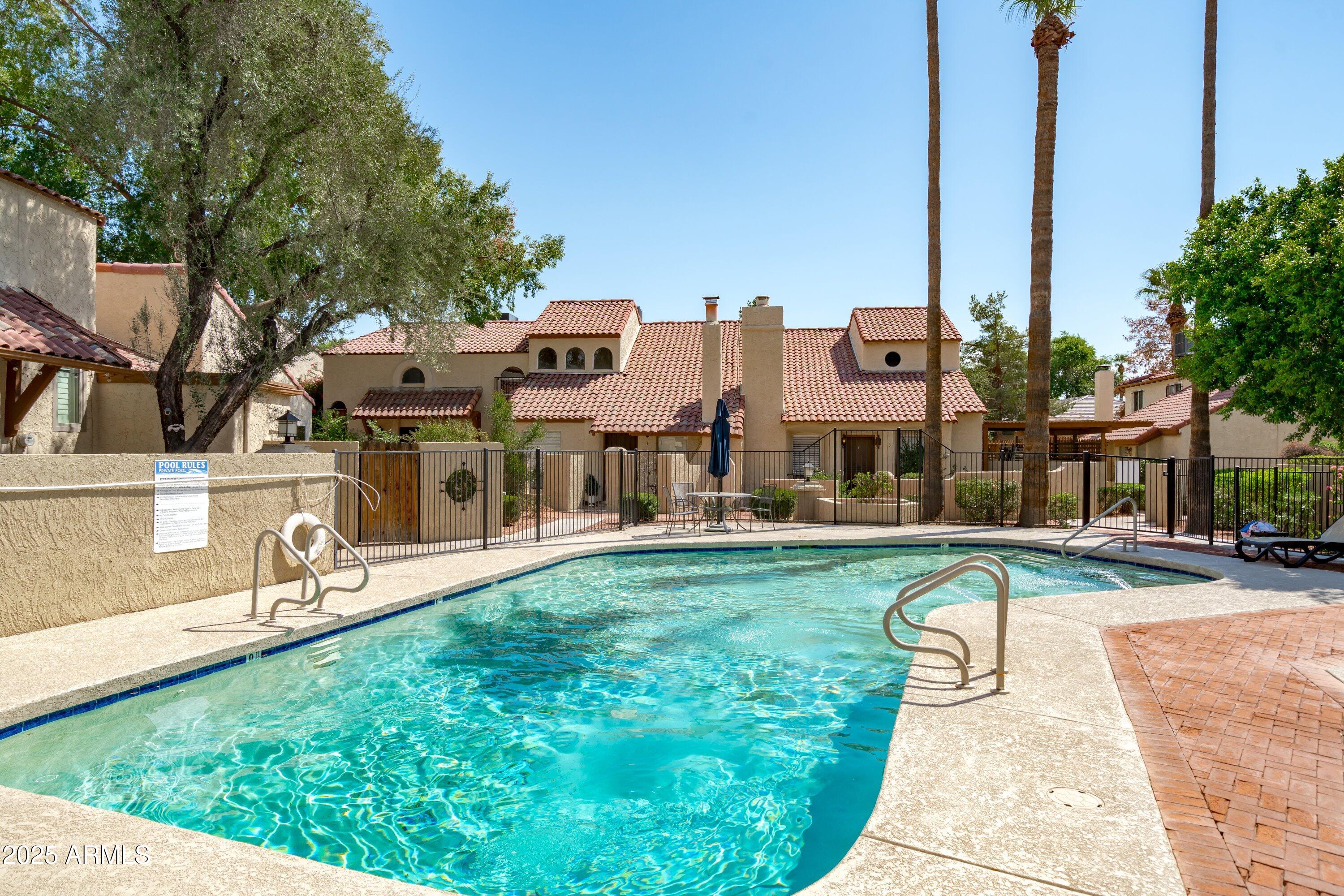 6533 N 7TH Avenue 34