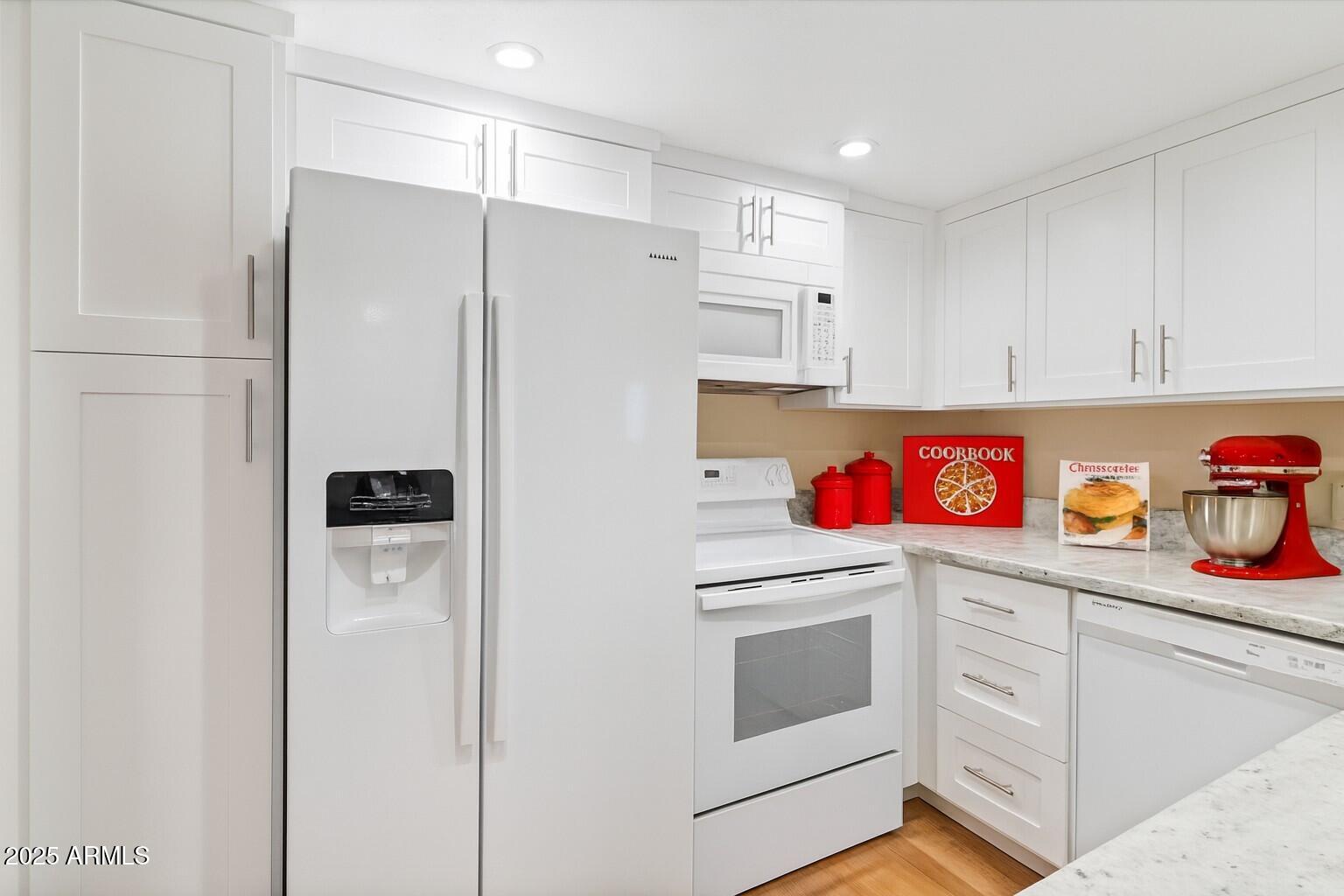 6533 N 7TH Avenue 34