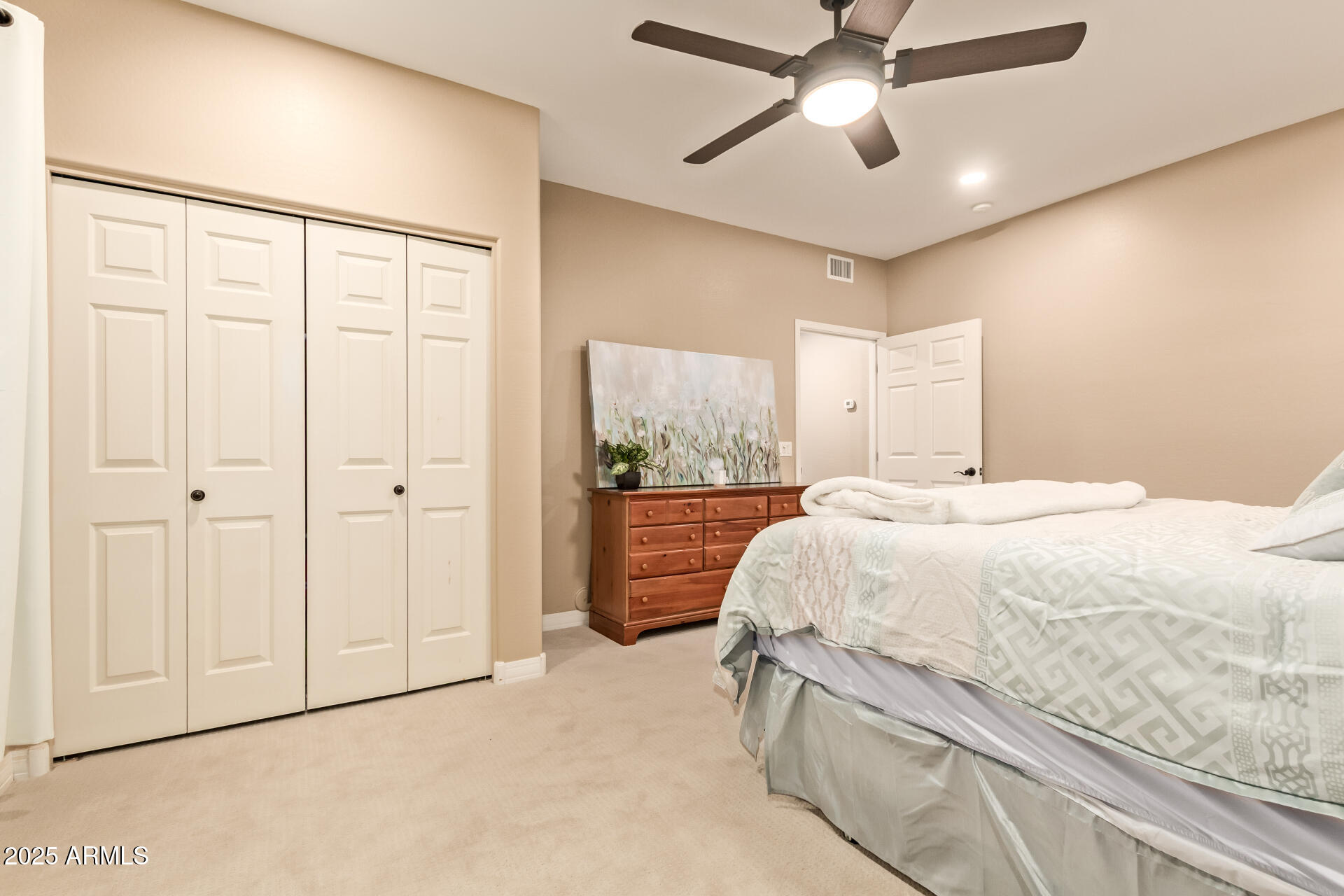 4217 E Edgemont Avenue