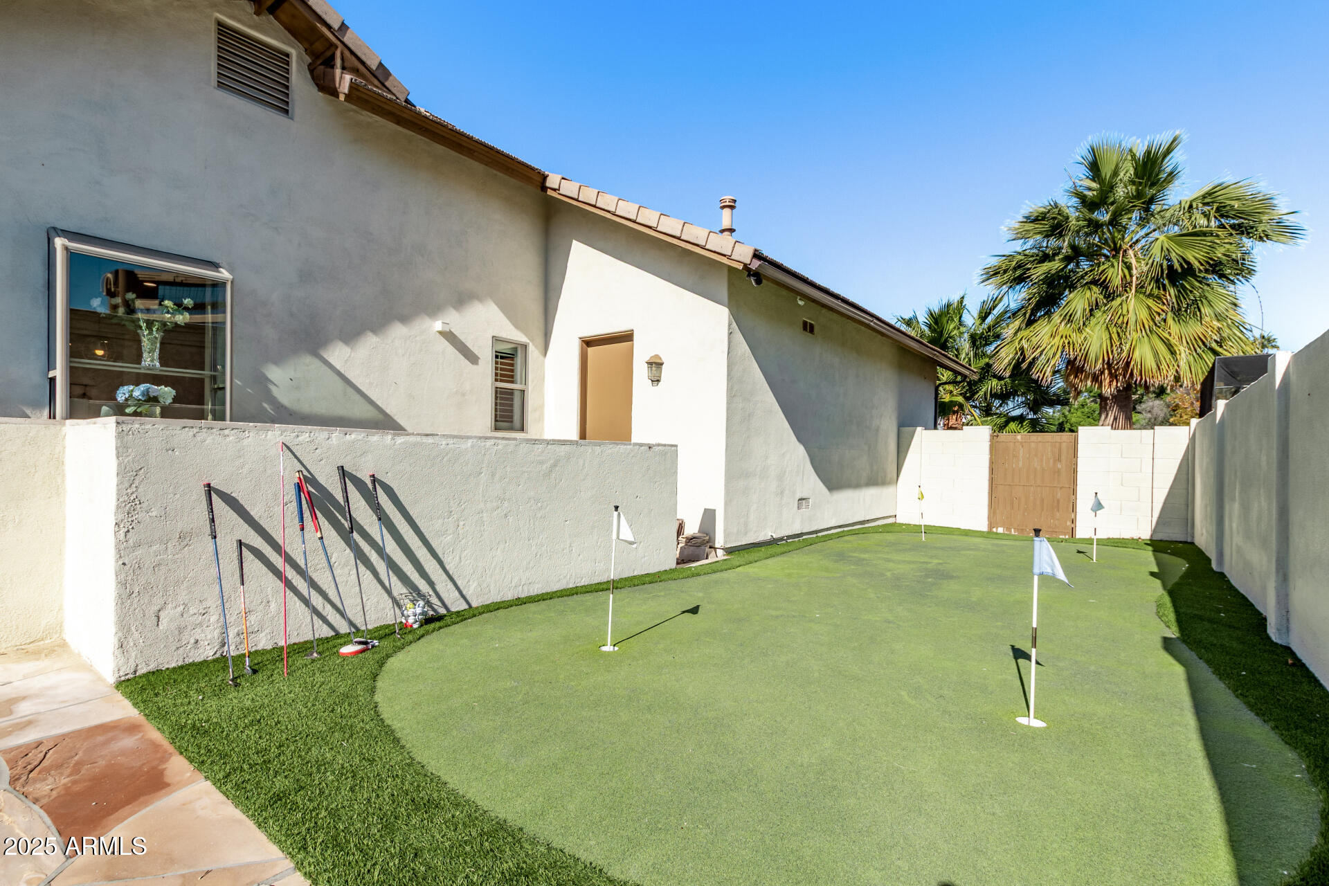 4217 E Edgemont Avenue