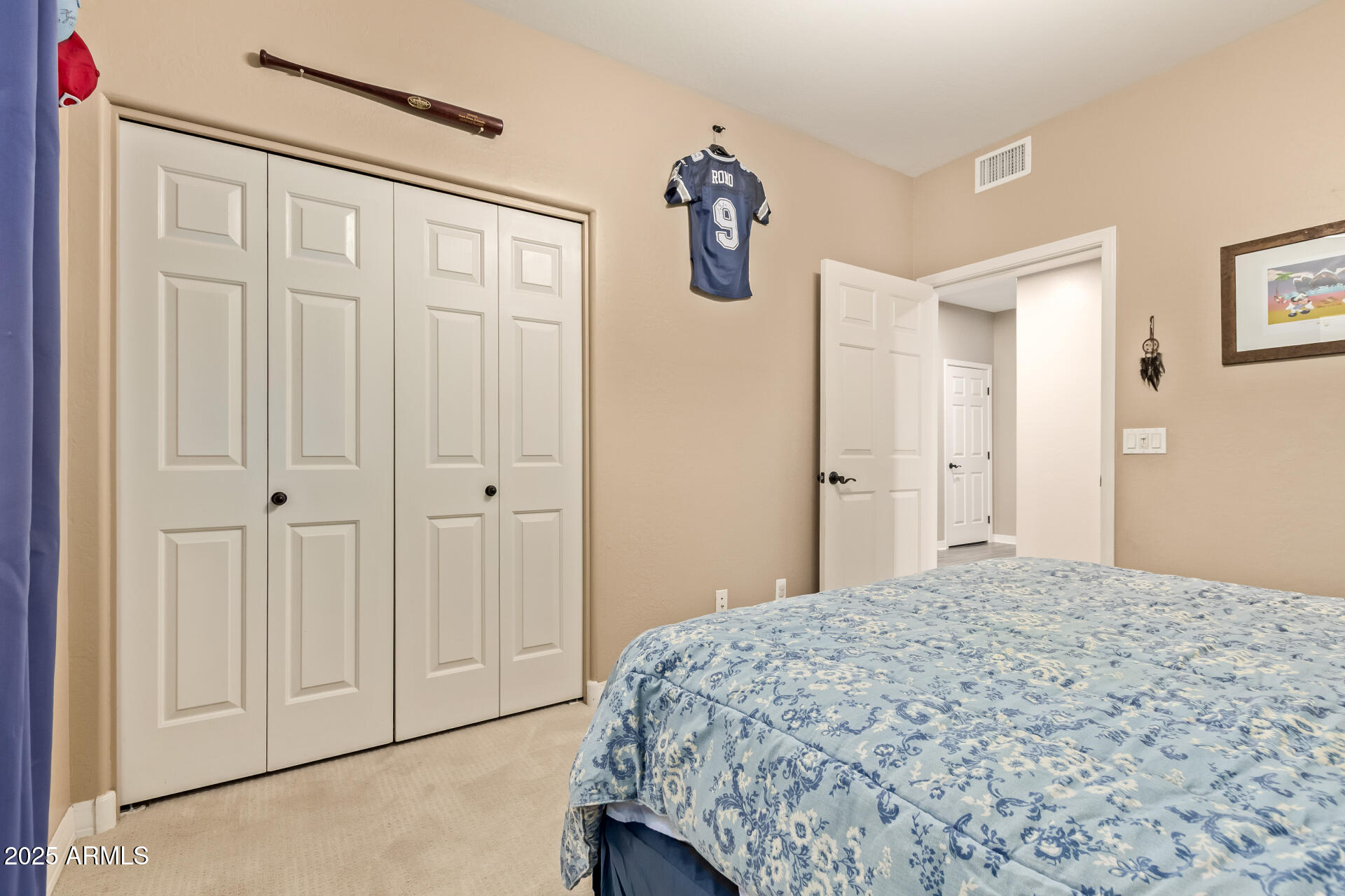 4217 E Edgemont Avenue