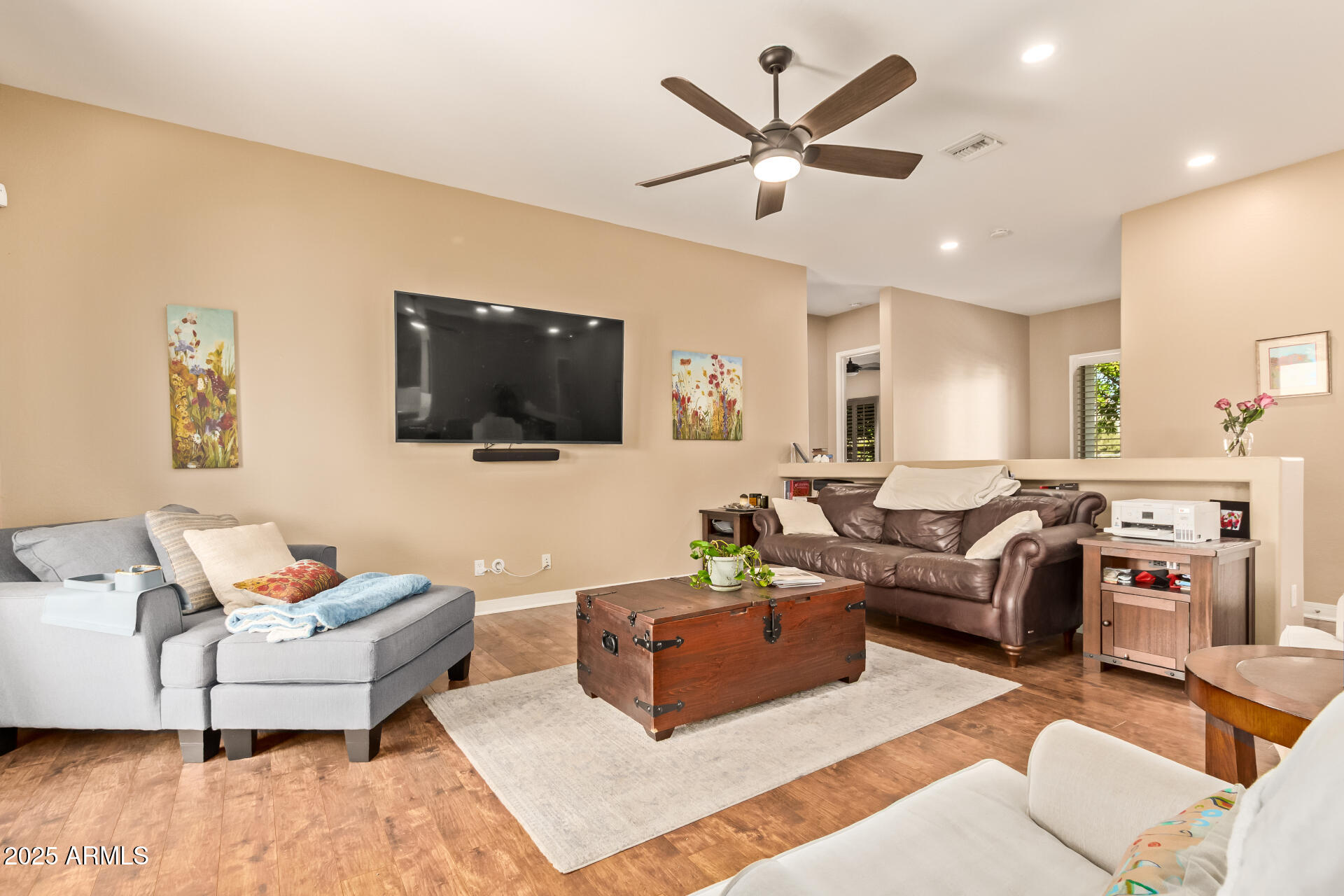 4217 E Edgemont Avenue