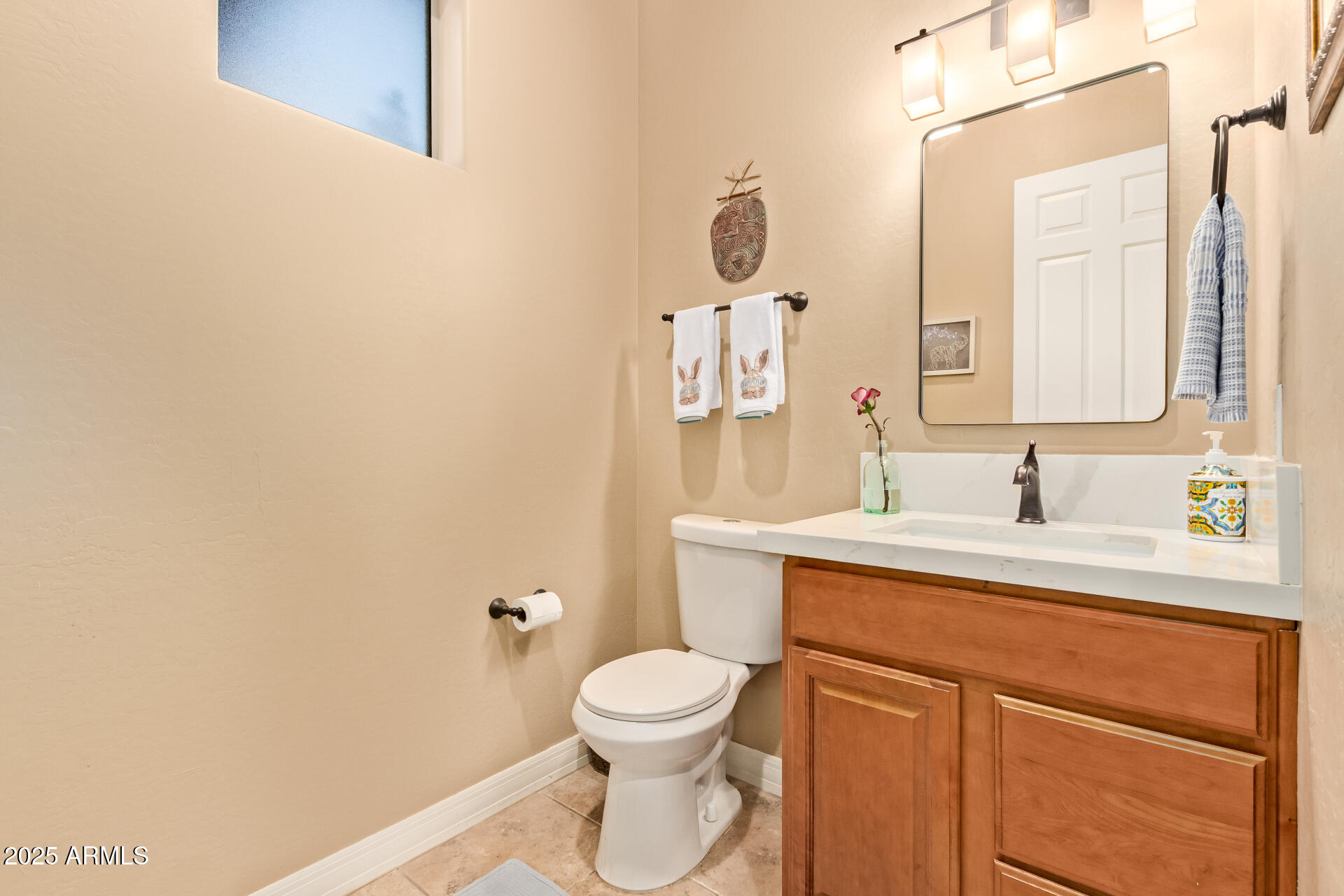 4217 E Edgemont Avenue