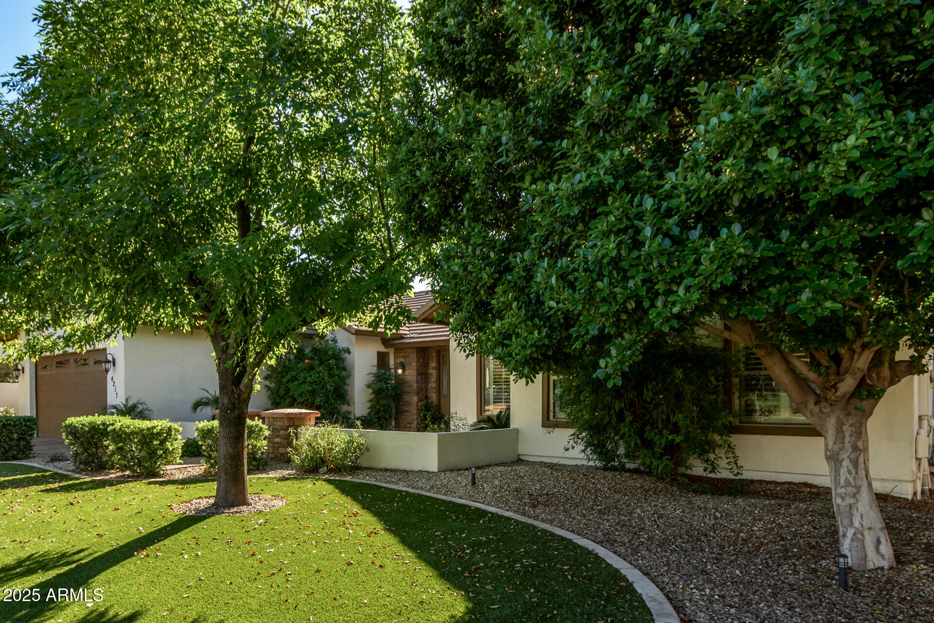 4217 E Edgemont Avenue