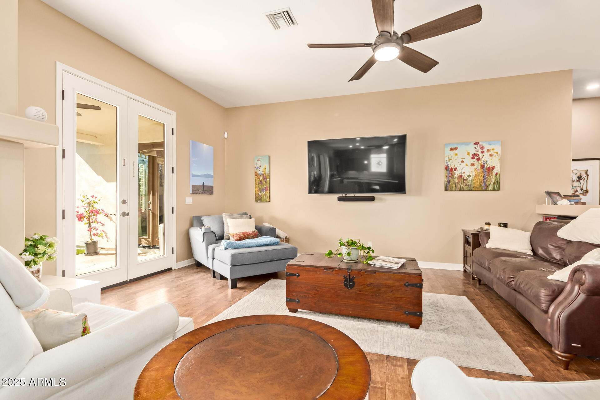 4217 E Edgemont Avenue