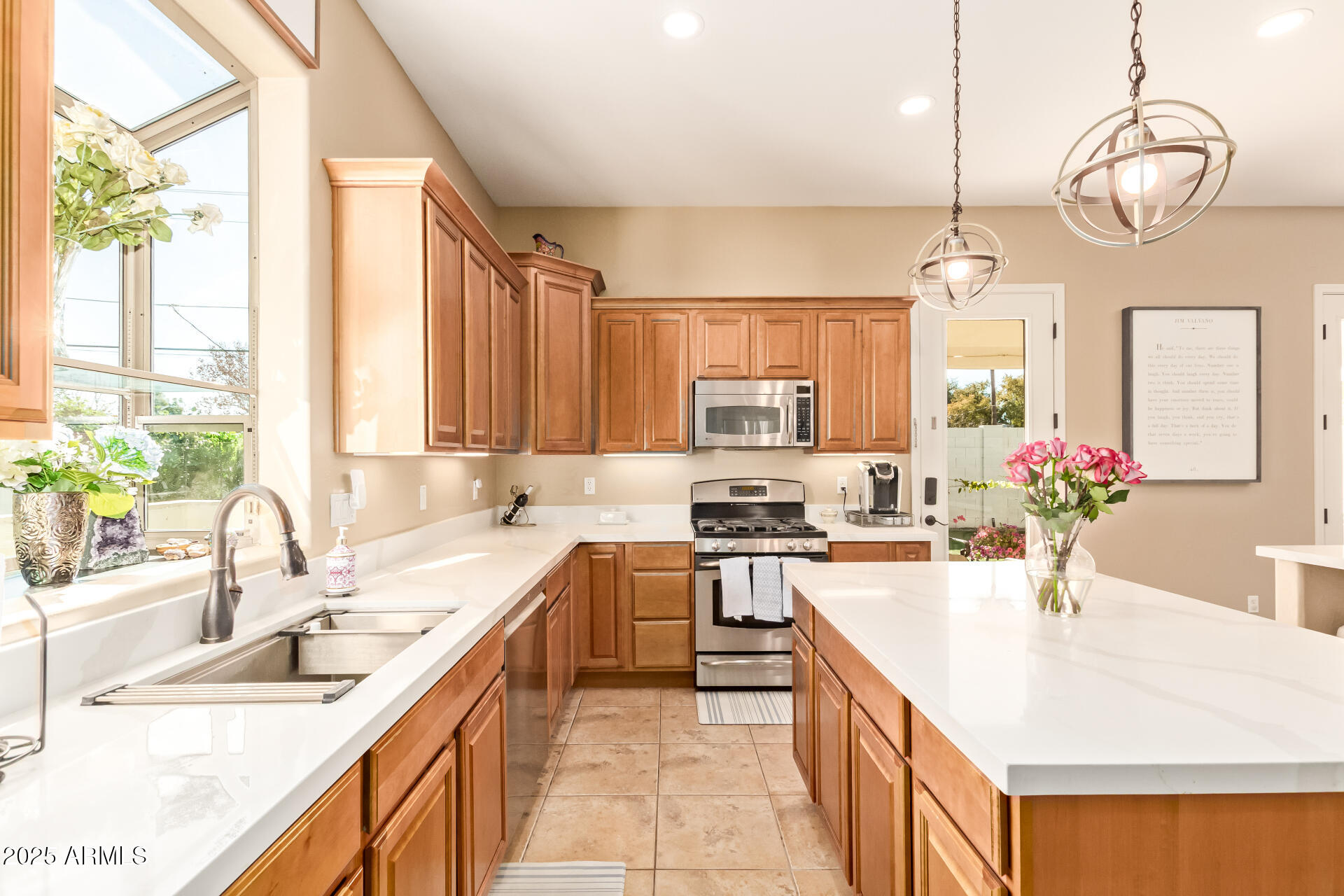 4217 E Edgemont Avenue