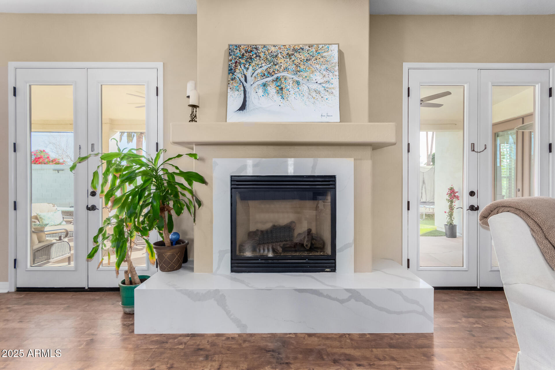 4217 E Edgemont Avenue