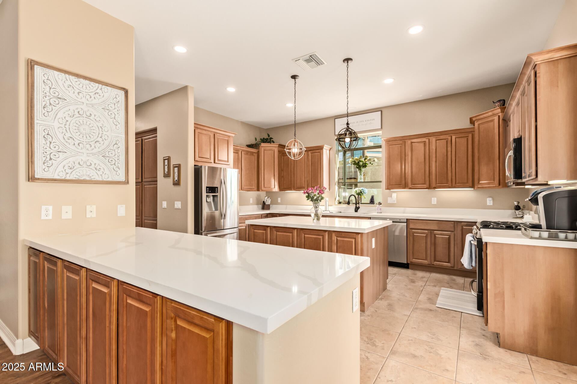 4217 E Edgemont Avenue