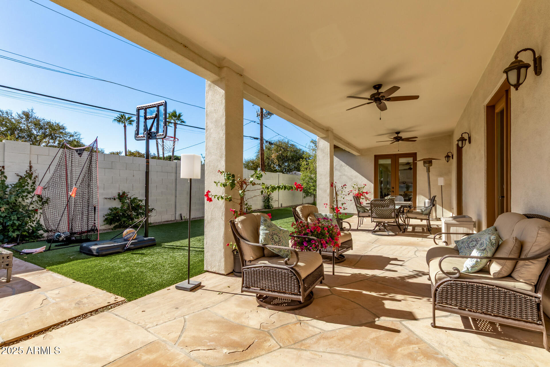 4217 E Edgemont Avenue