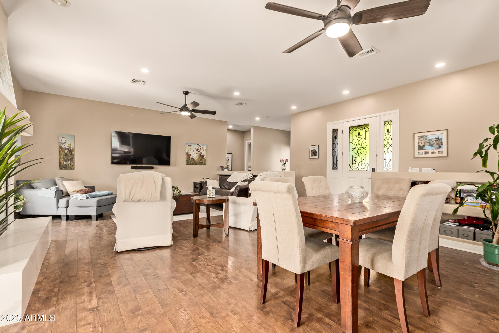 4217 E Edgemont Avenue