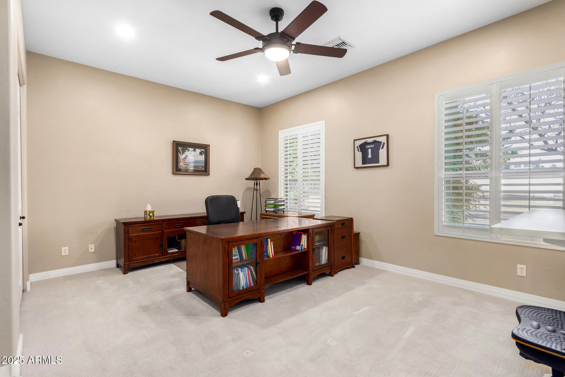 4217 E Edgemont Avenue