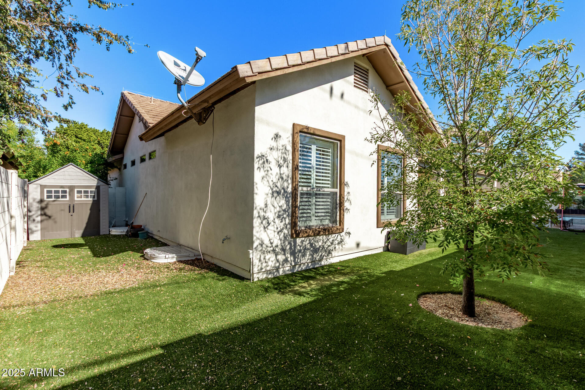 4217 E Edgemont Avenue