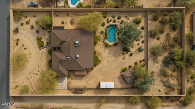 5911 E PEAK VIEW Road