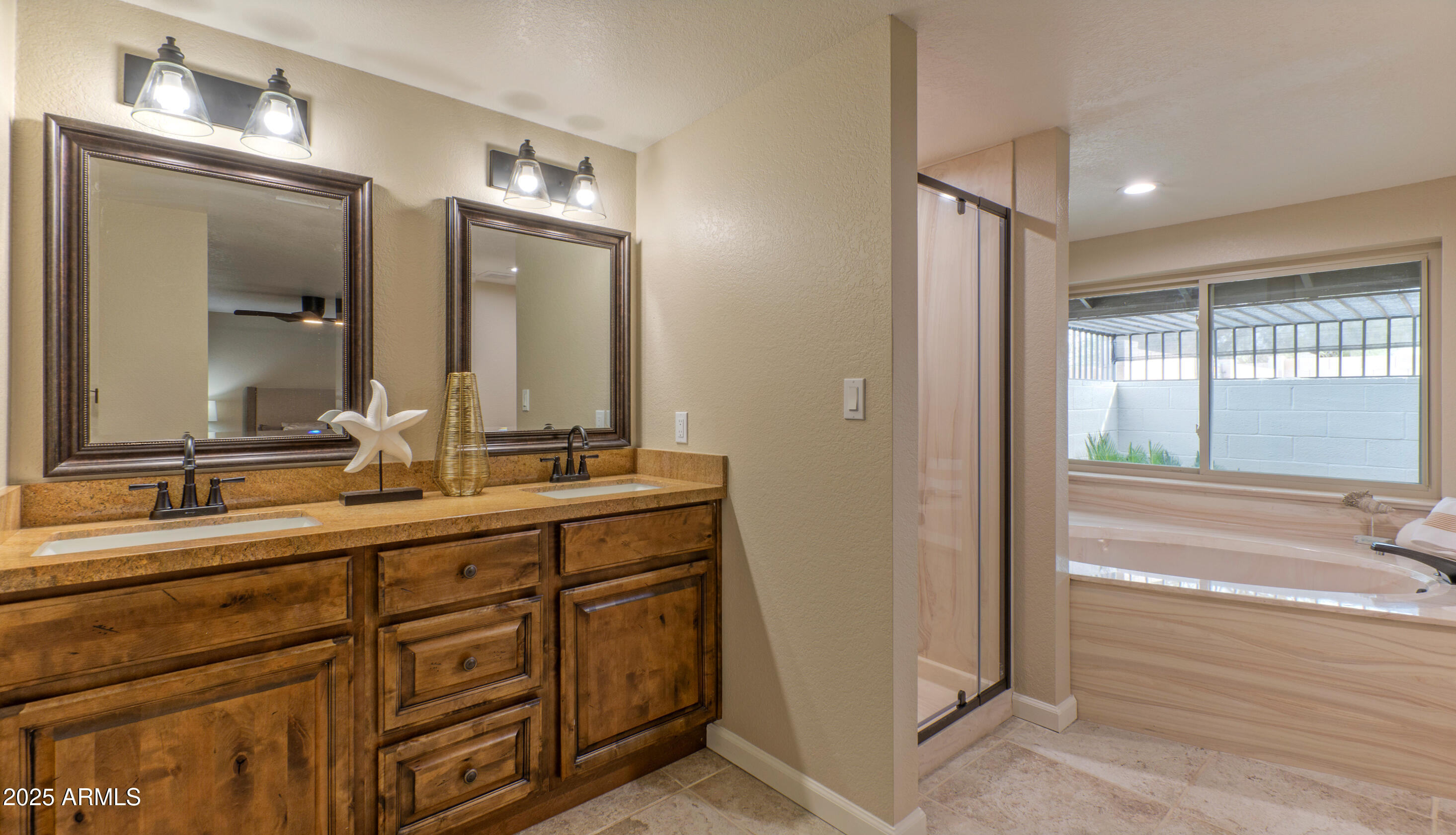 5911 E PEAK VIEW Road