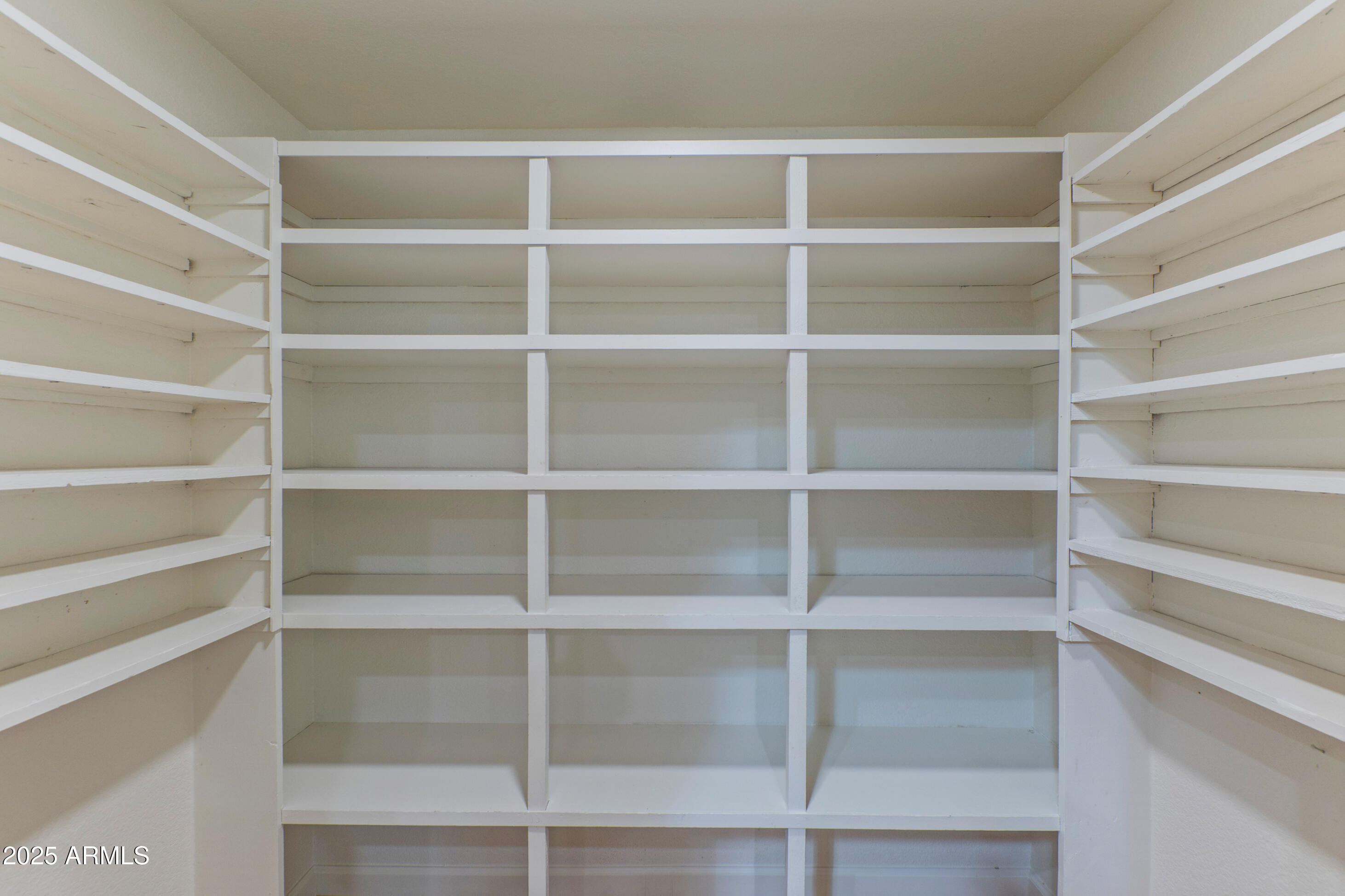 5911 E PEAK VIEW Road