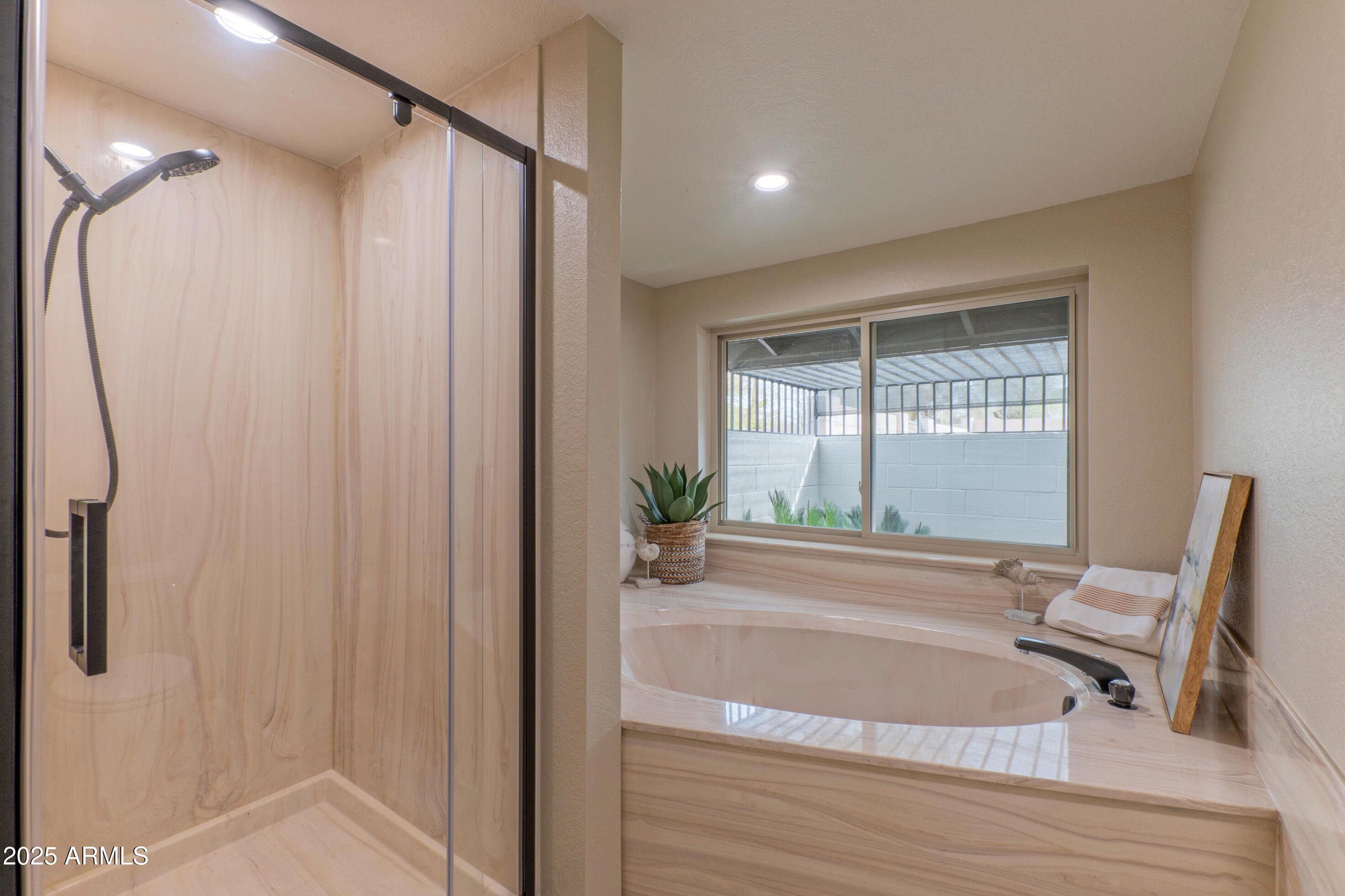 5911 E PEAK VIEW Road