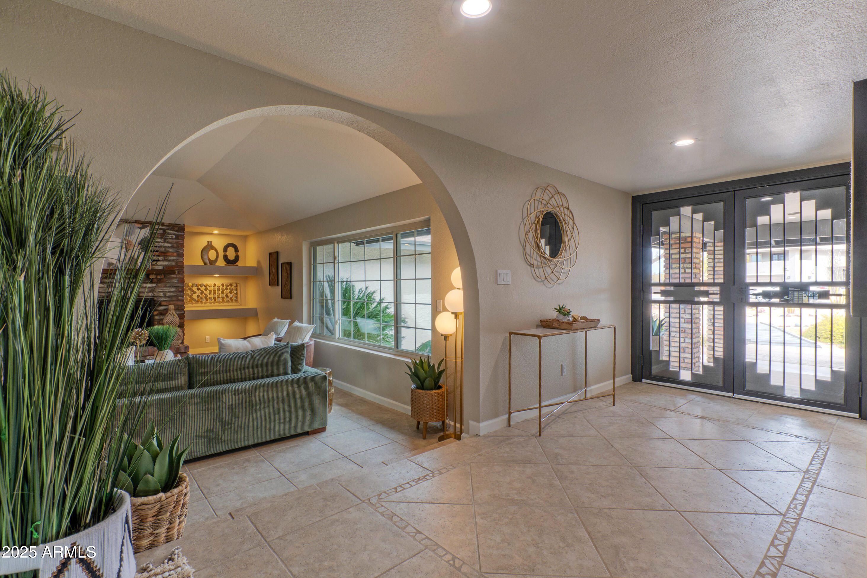 5911 E PEAK VIEW Road