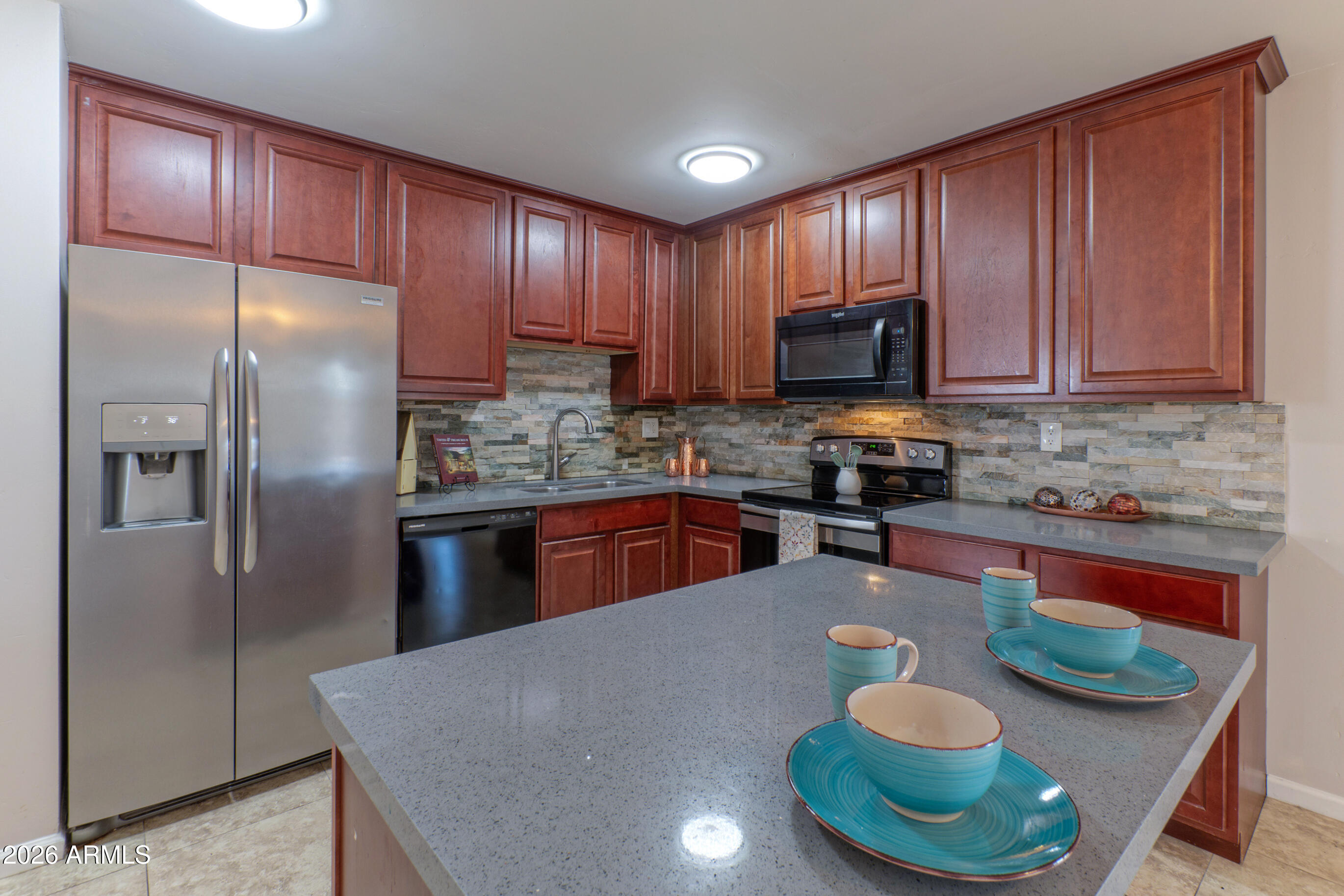 1611 E El Parque Drive