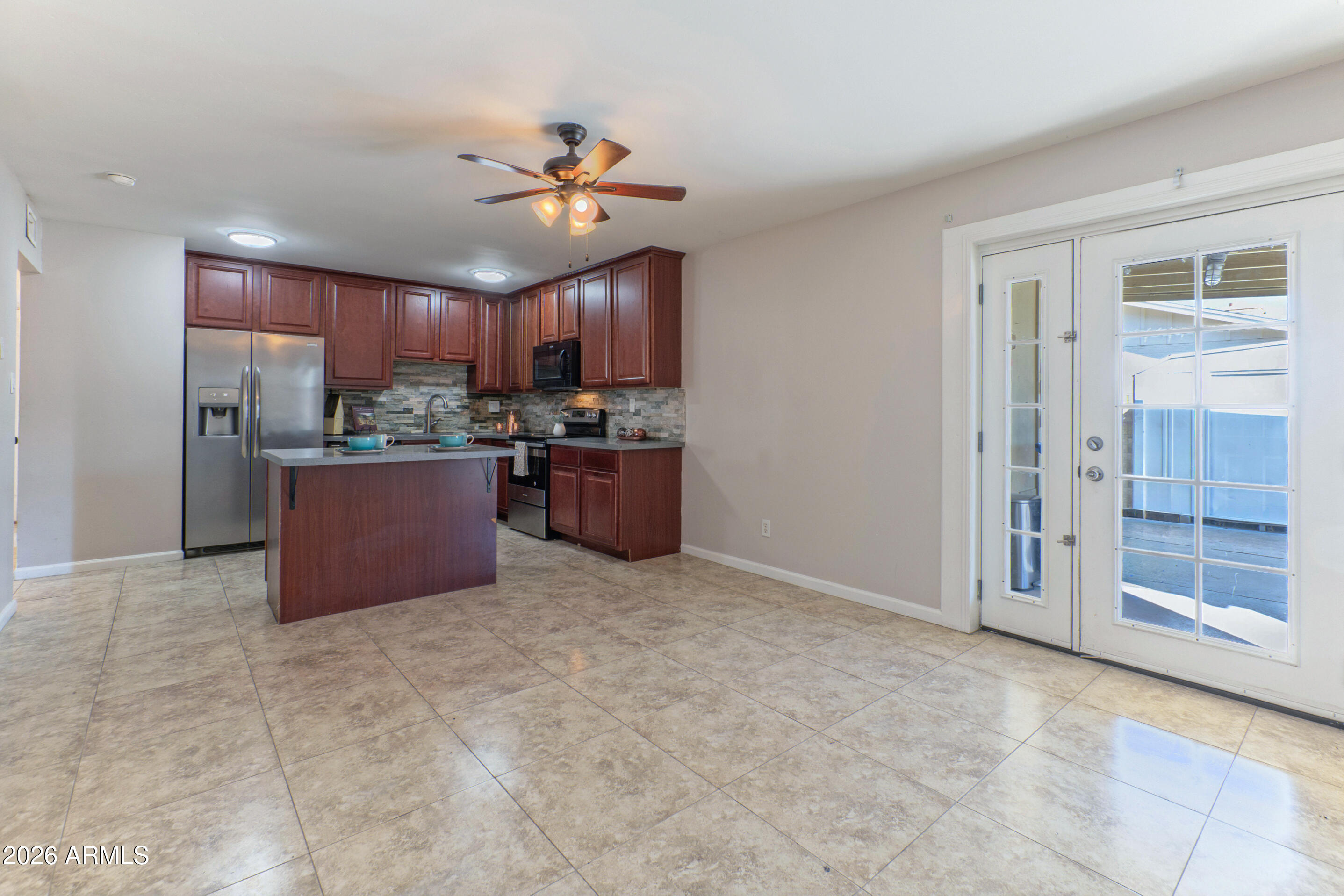 1611 E El Parque Drive