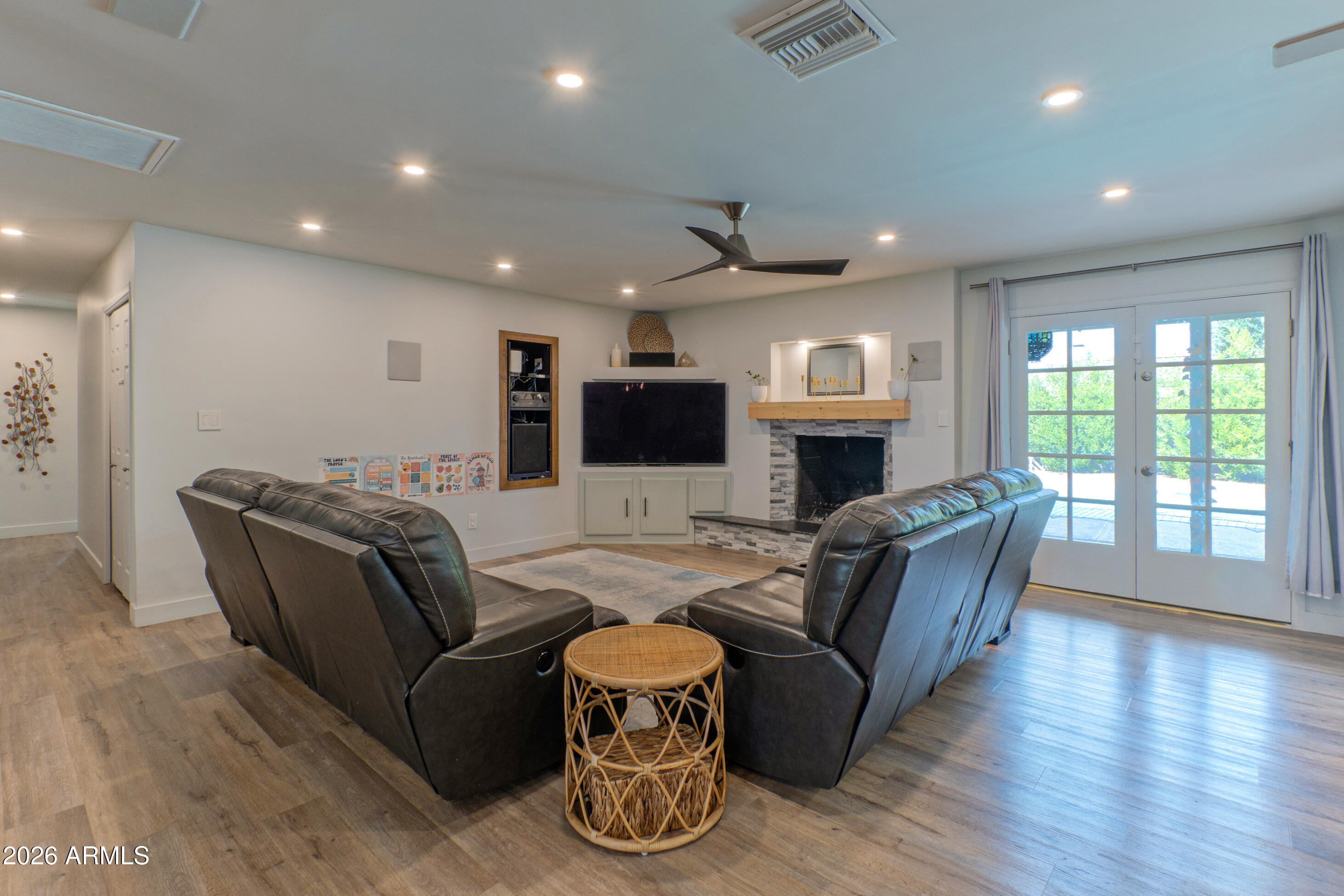 6448 E VOLTAIRE Avenue