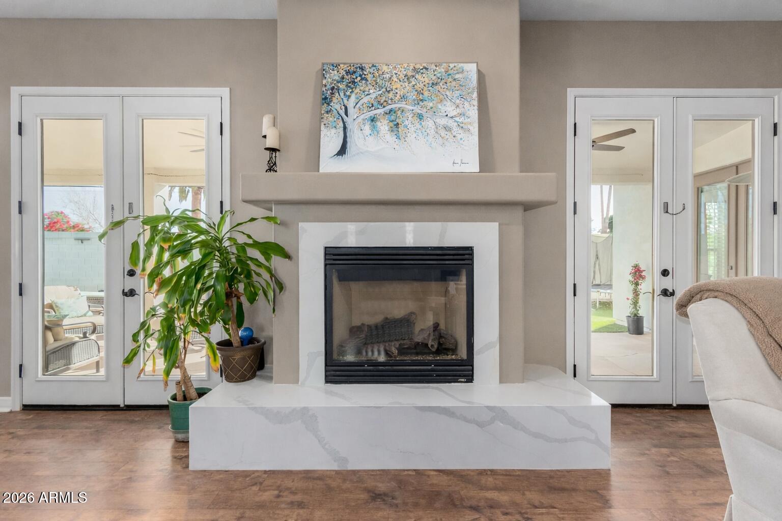 4217 E EDGEMONT Avenue