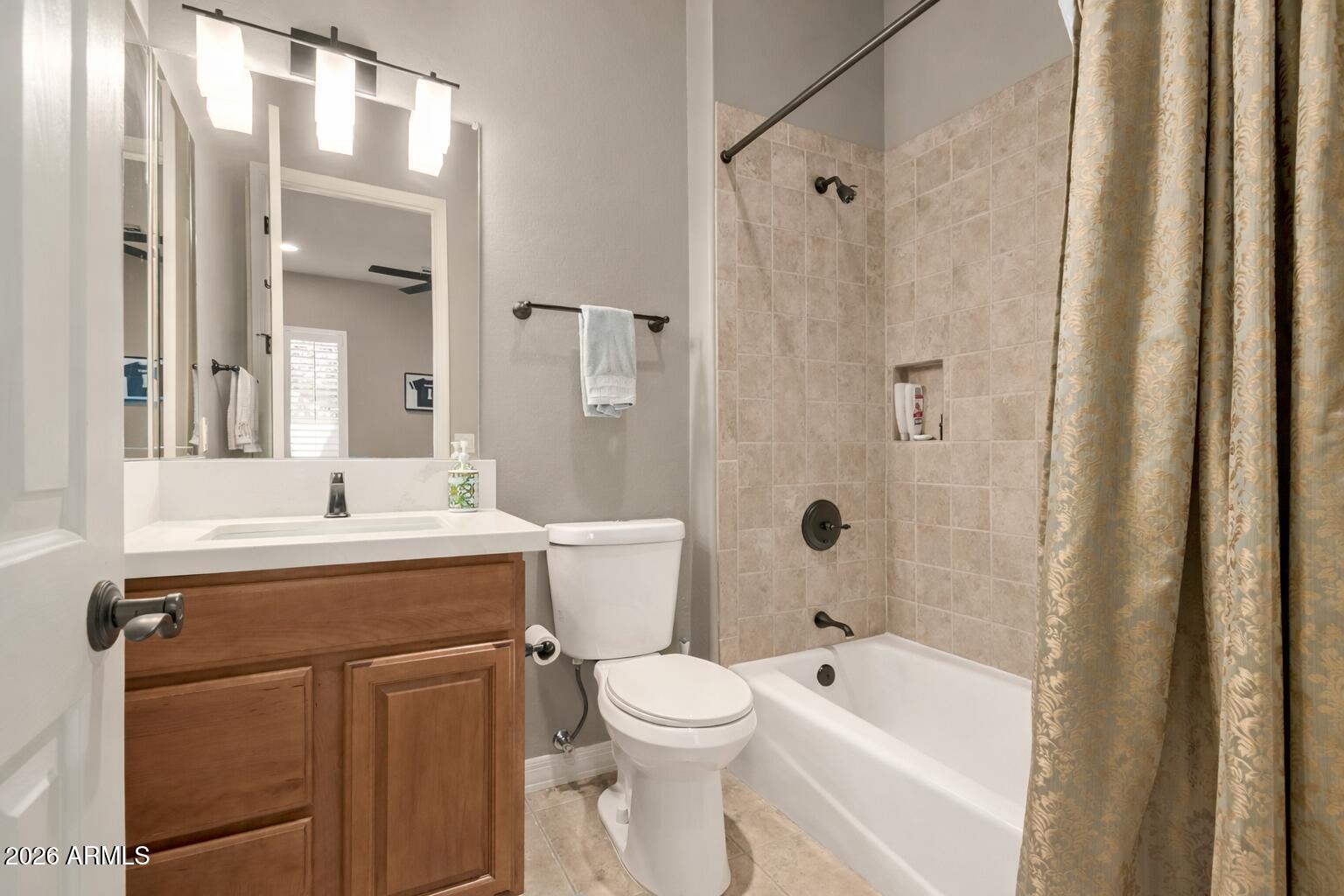 4217 E EDGEMONT Avenue