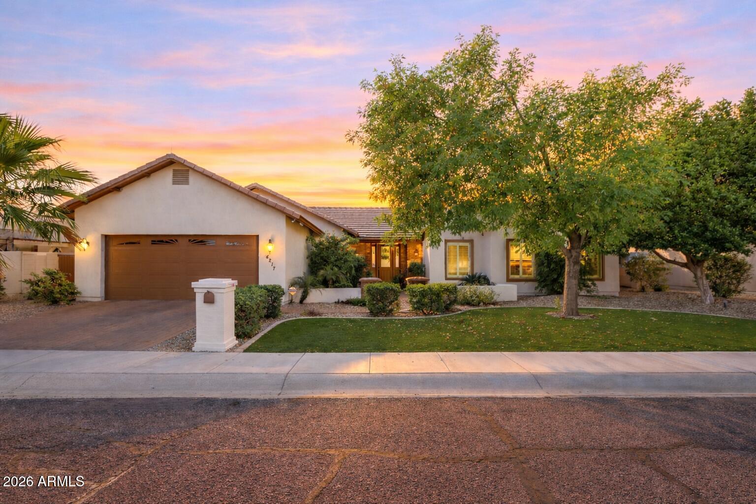 4217 E EDGEMONT Avenue