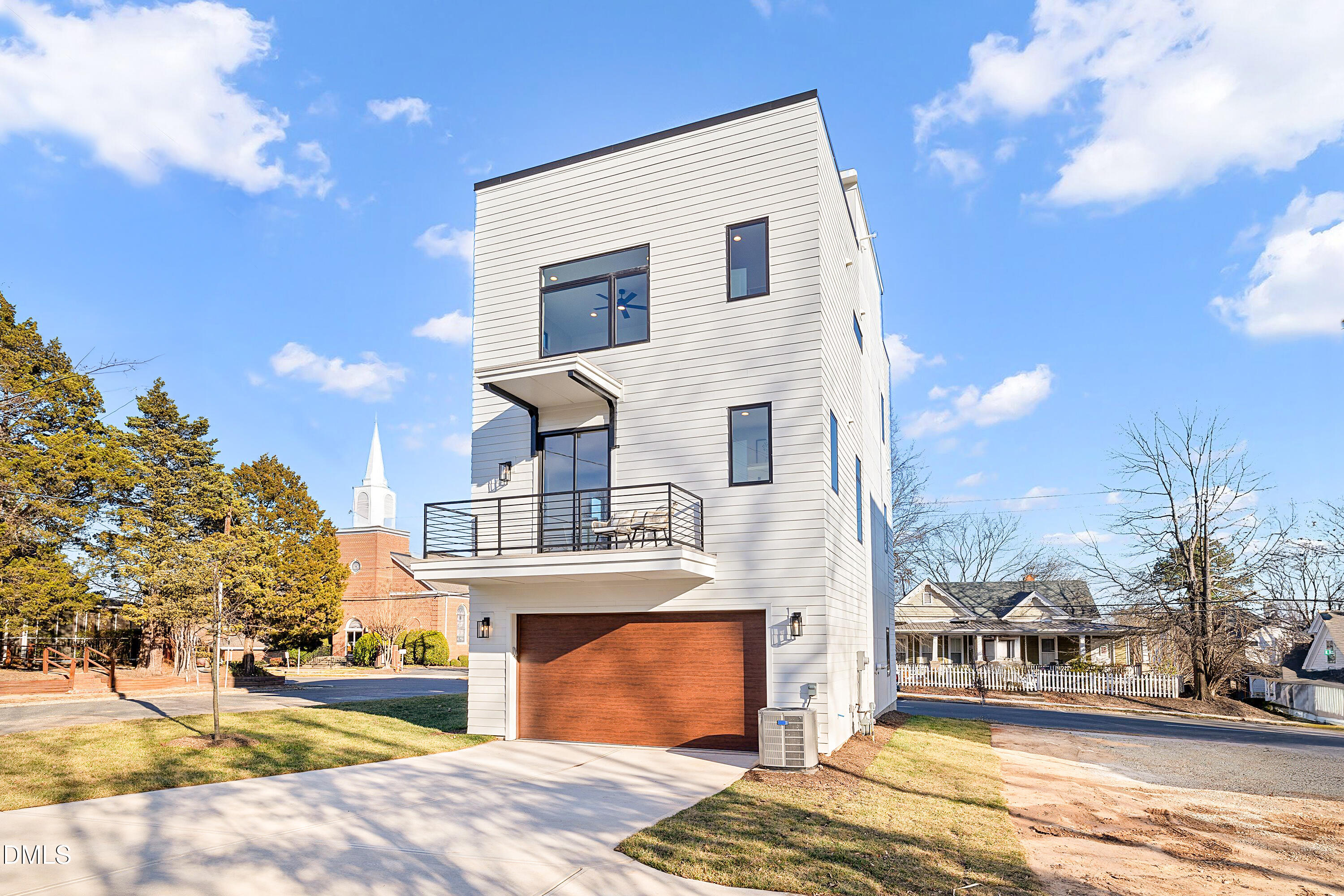 813 N Roxboro Street