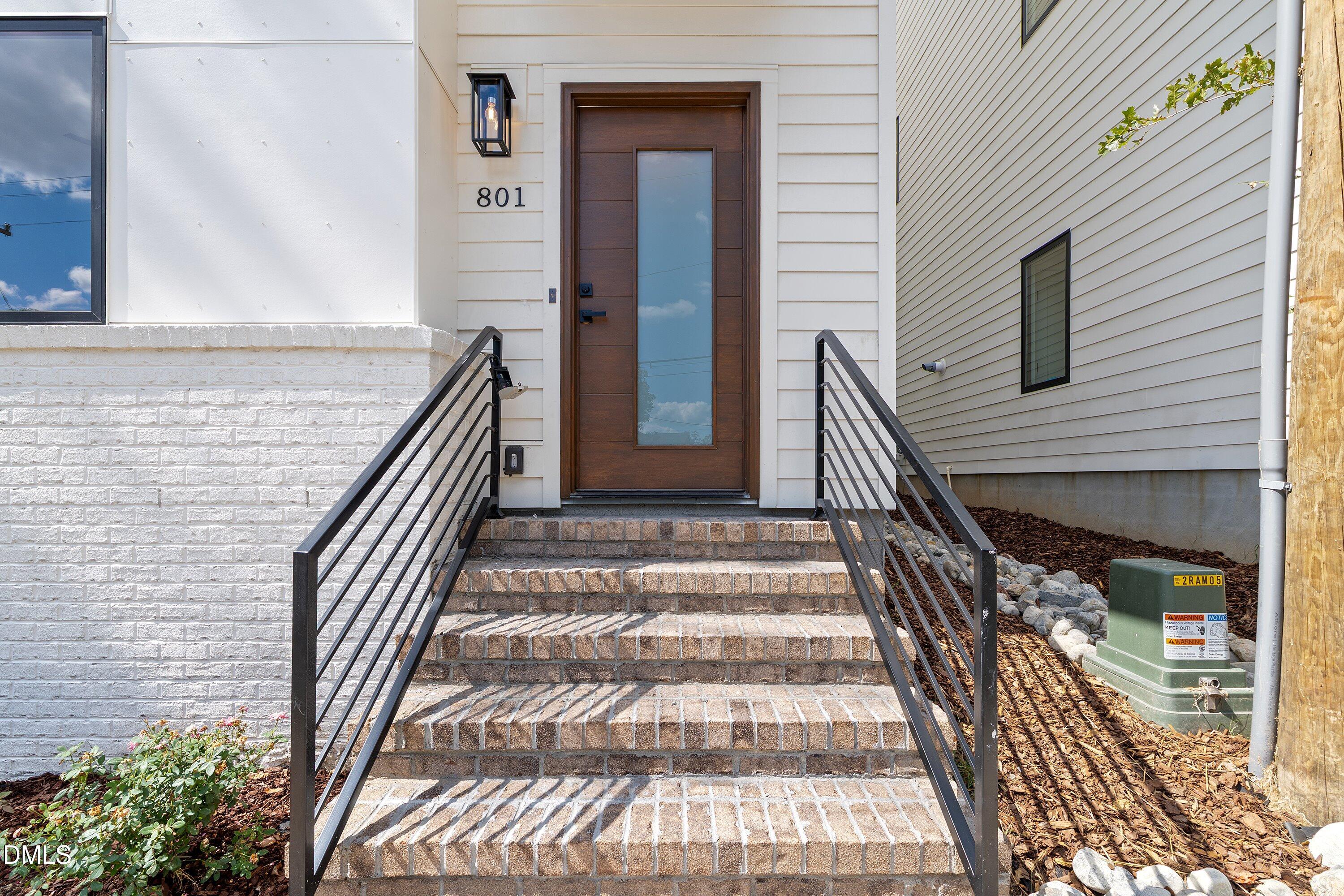 801 N Roxboro Street