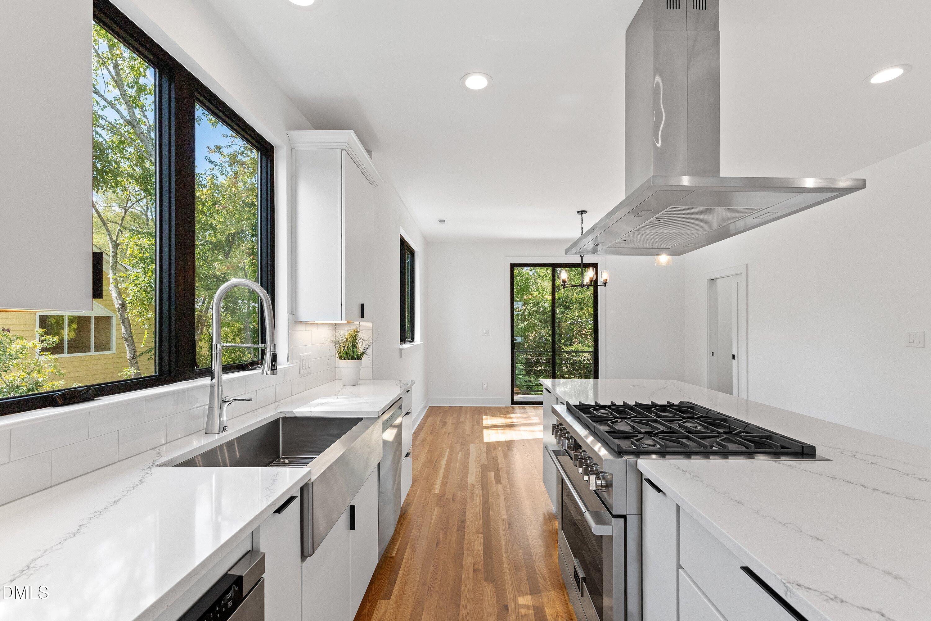 801 N Roxboro Street