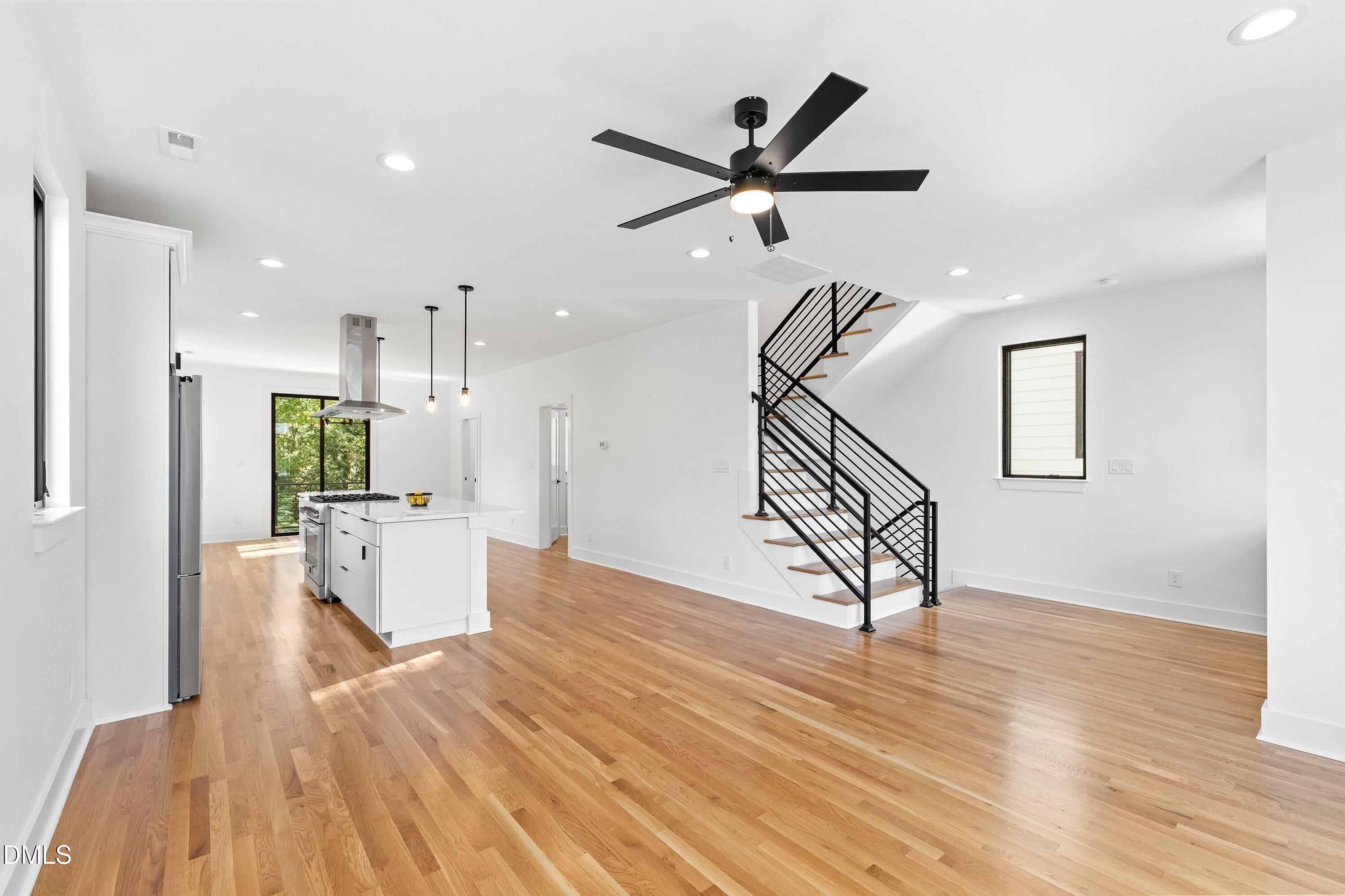 801 N Roxboro Street