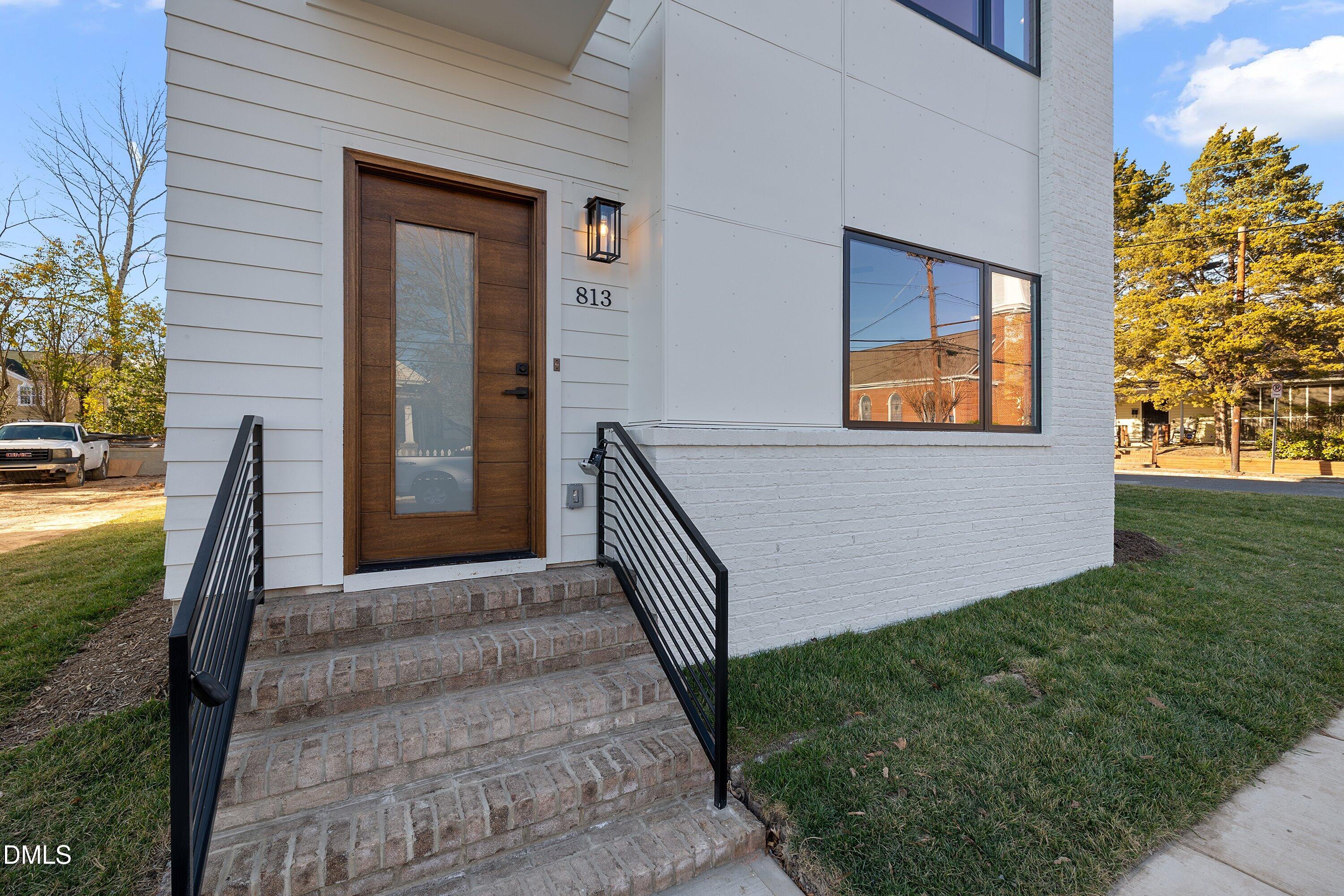 813 N Roxboro Street