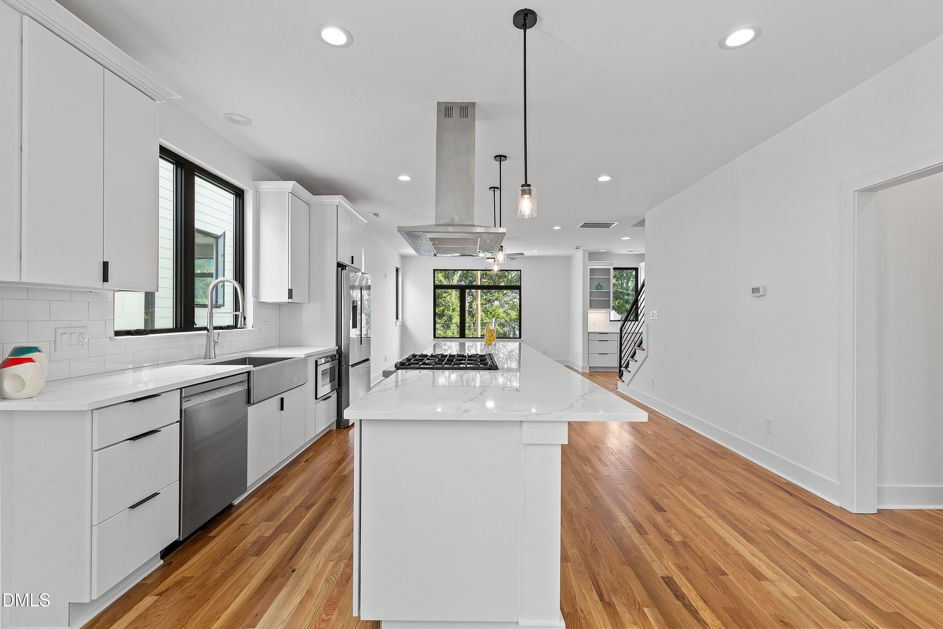 805 N Roxboro Street