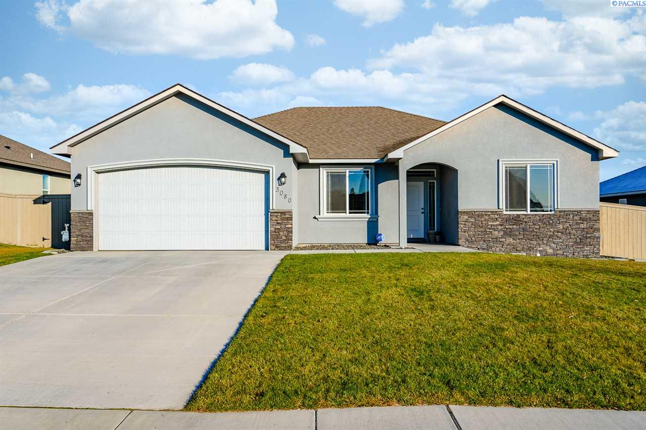 3080 Deserthawk Loop